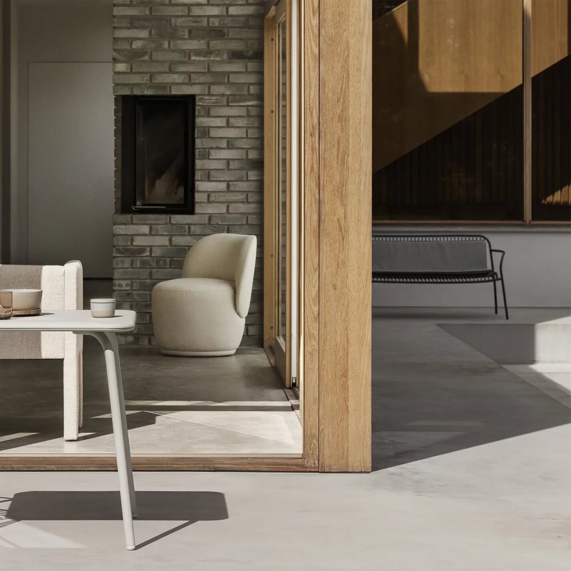 Yua Wire Outdoor Lounge Sofa