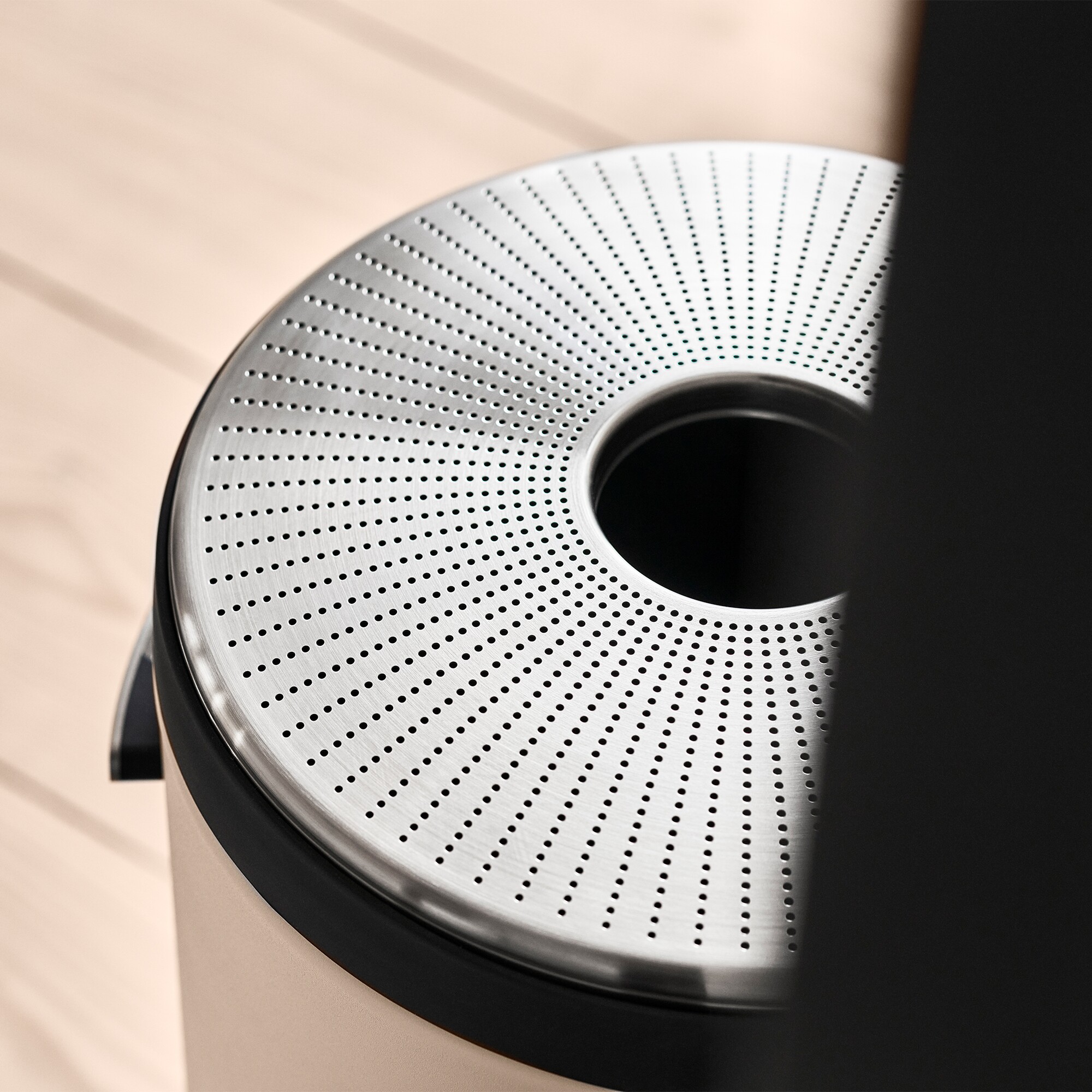 Vipp441 Laundry Basket