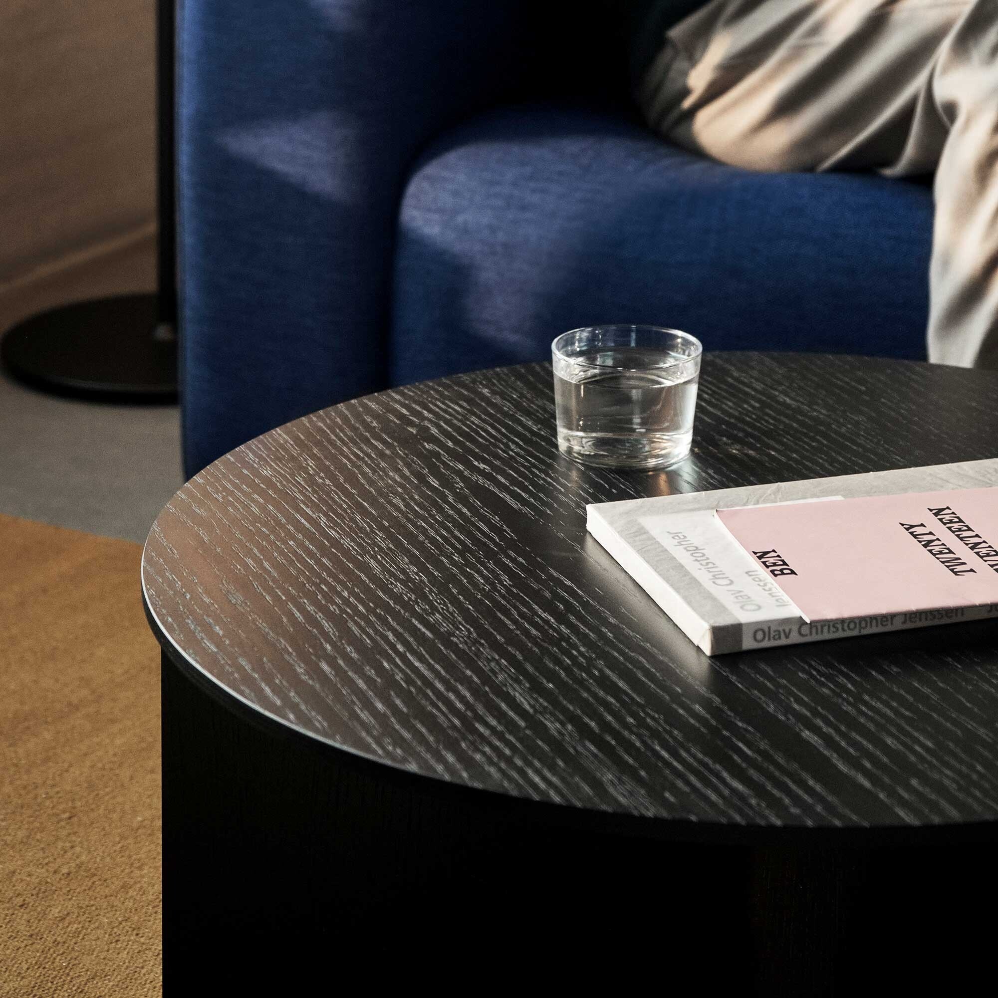 Slit Side Table Wood XL