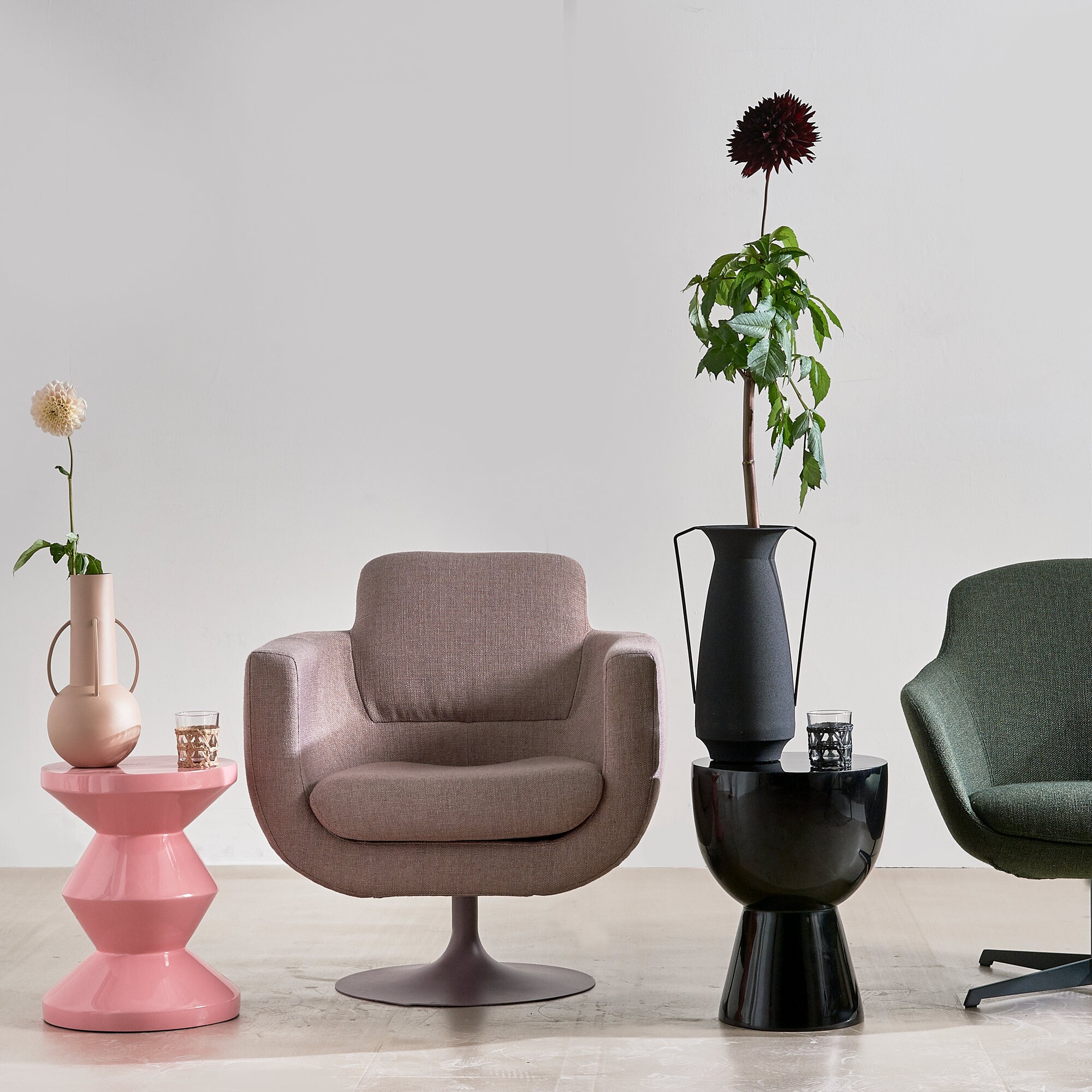 Roman Vaset Set of 4