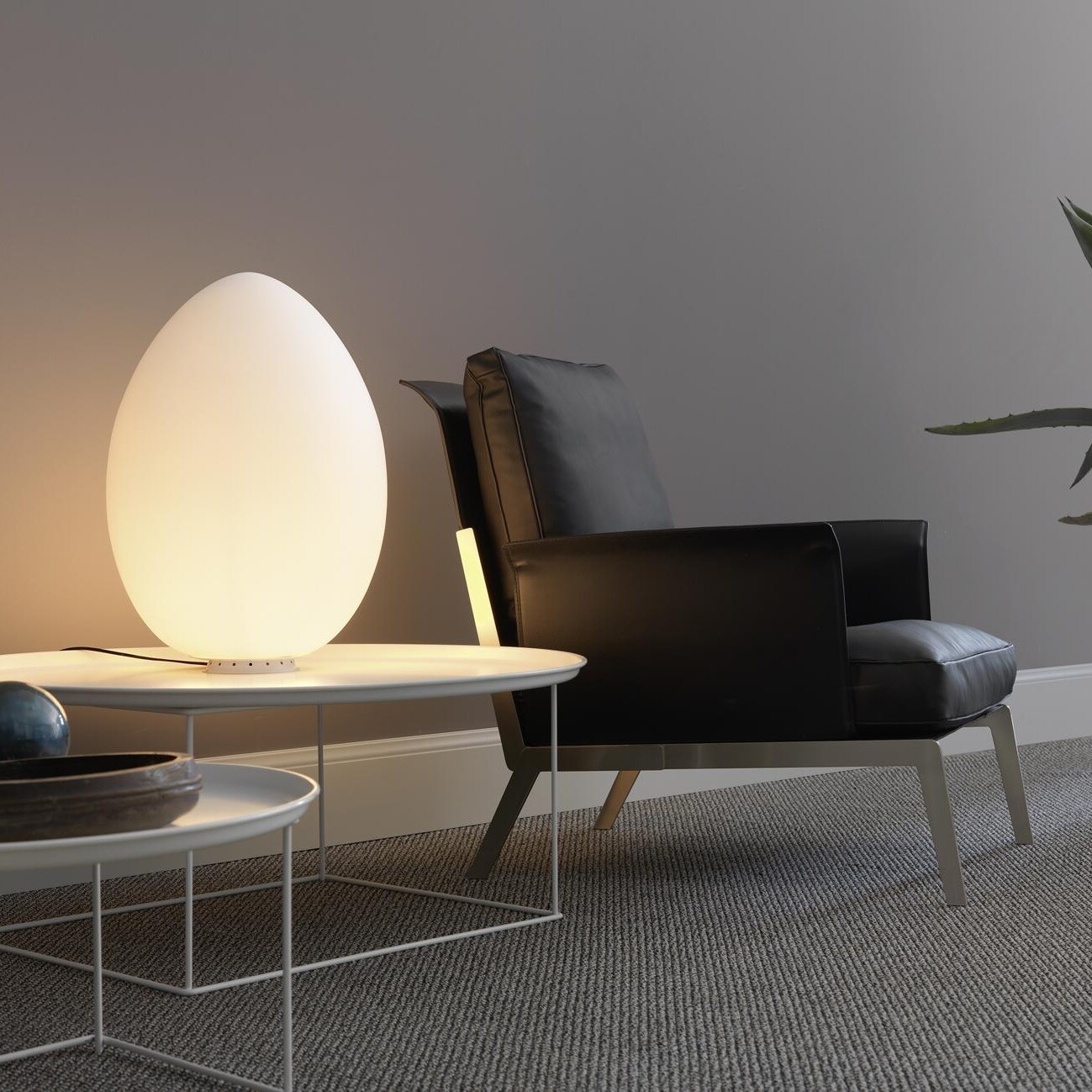 Uovo 2646 Table Lamp