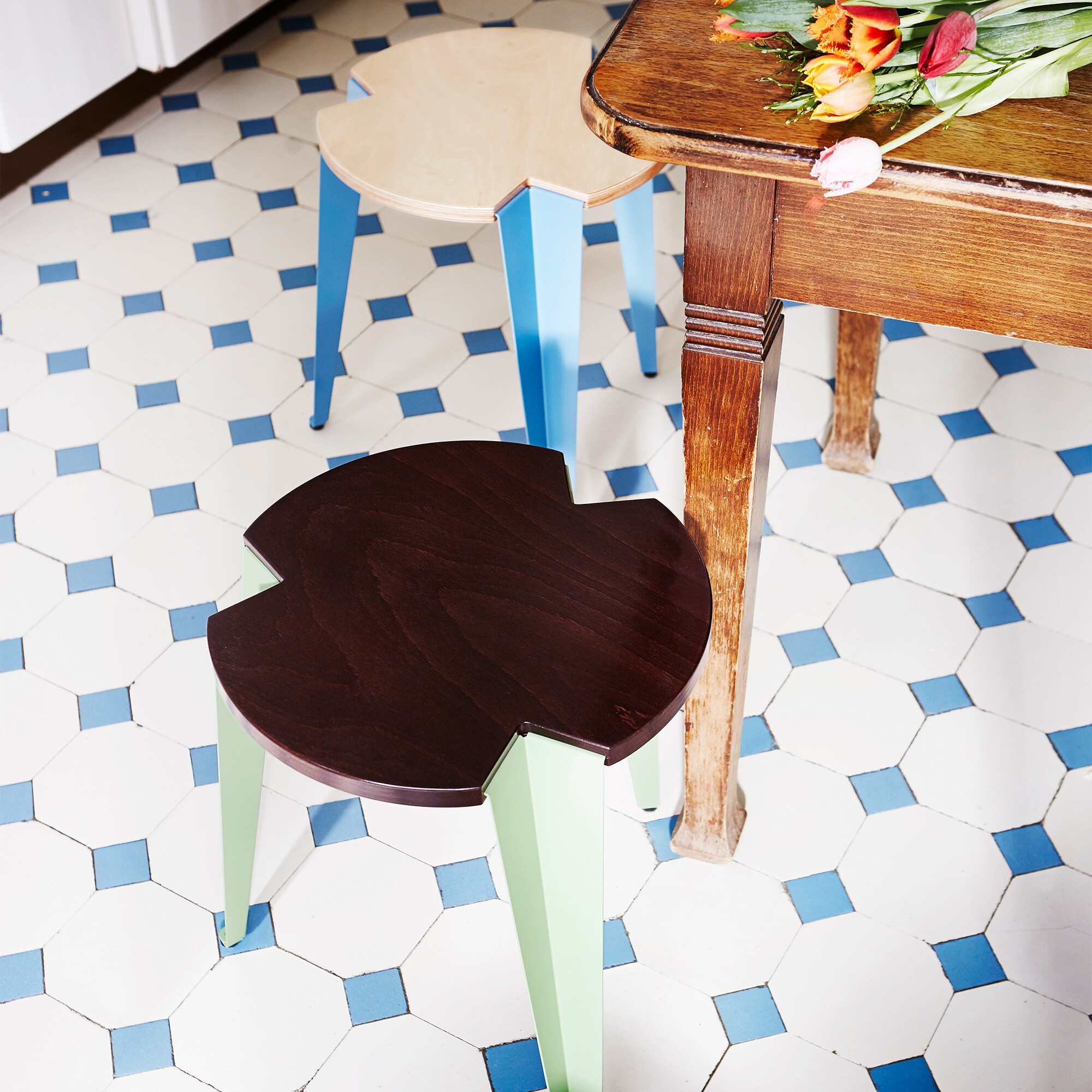 Vogt Model 1563 Stool