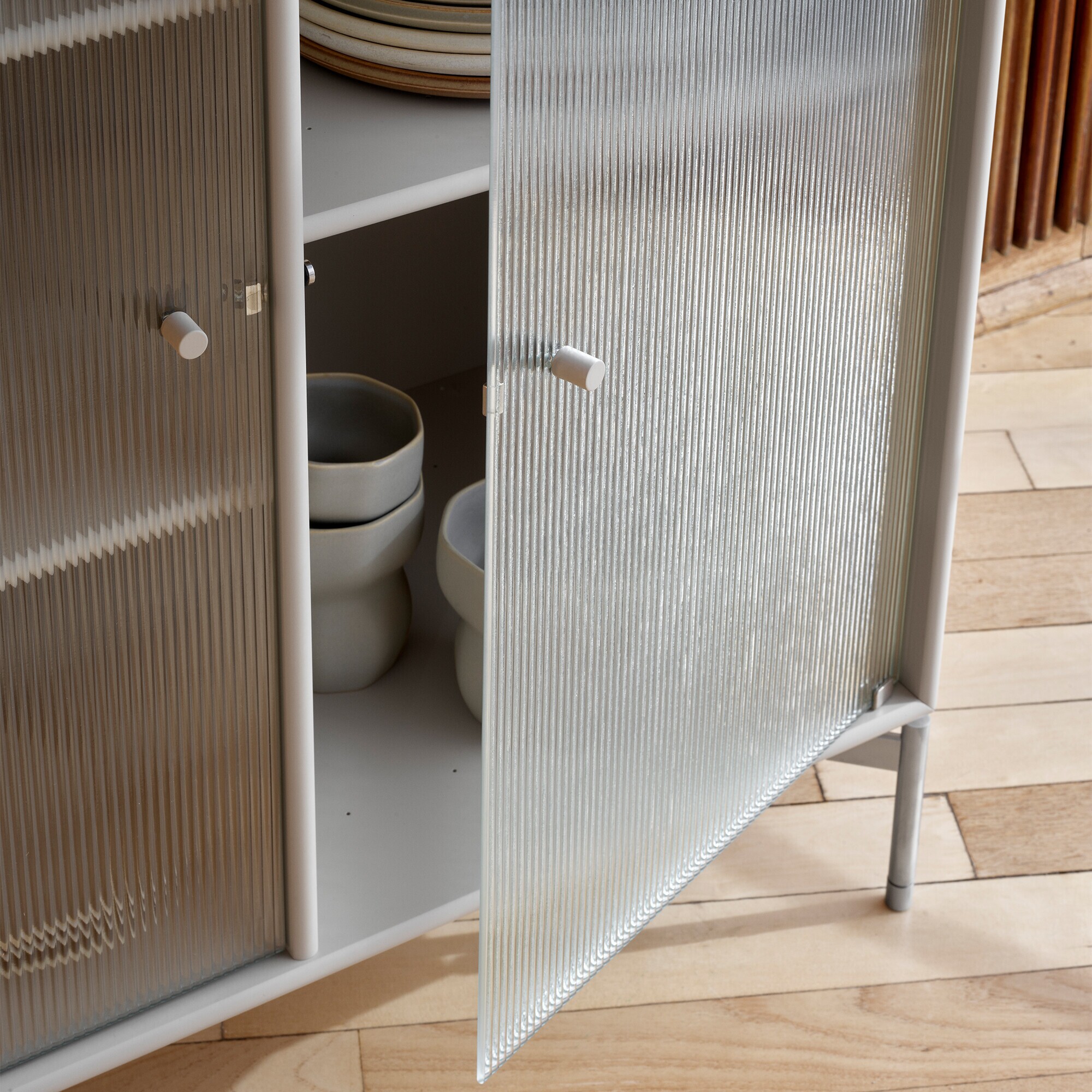 Ripple III Glass Cabinet