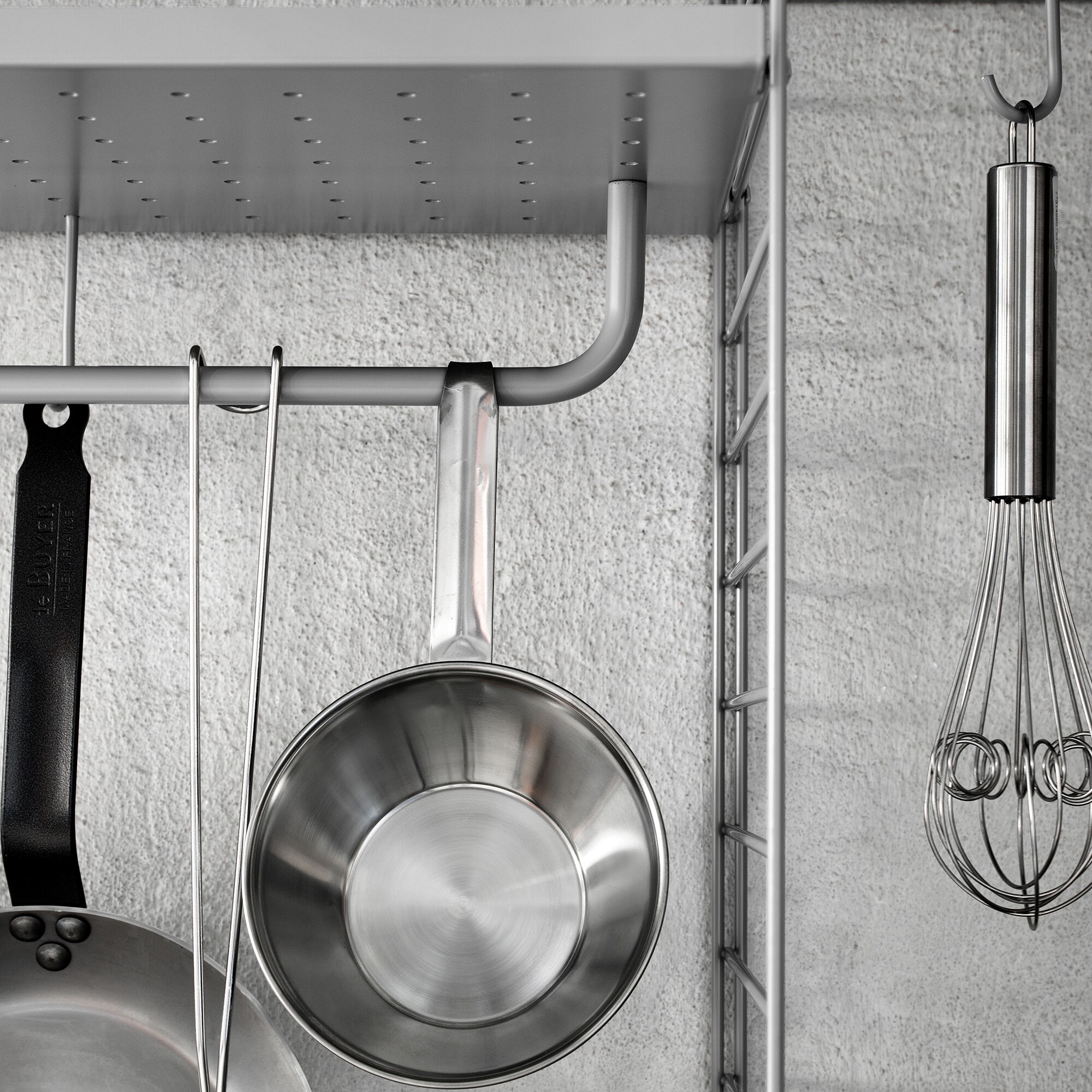 String System Steel Rod