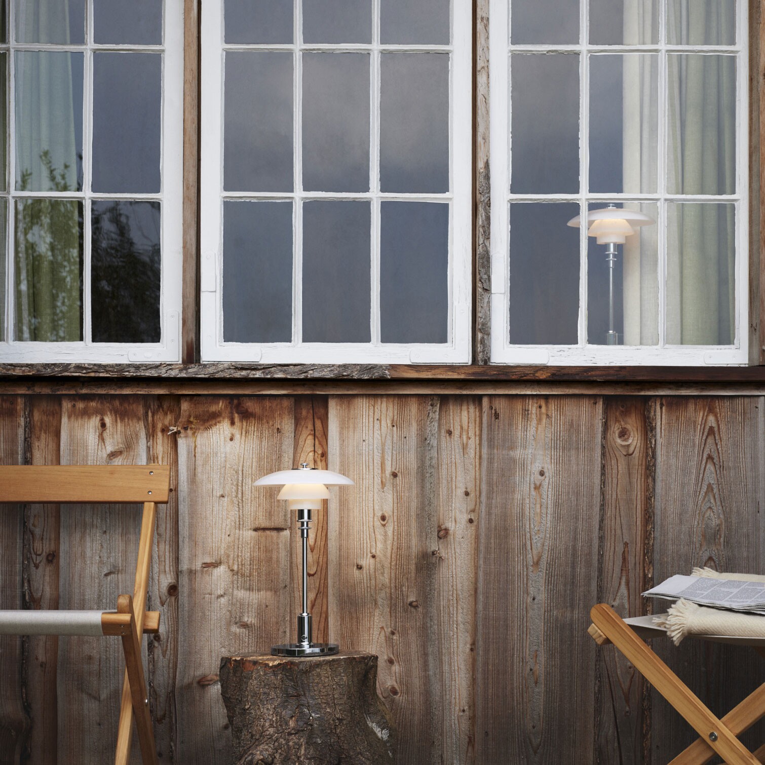 PH 2/1 Portable LED Table Lamp with Battery