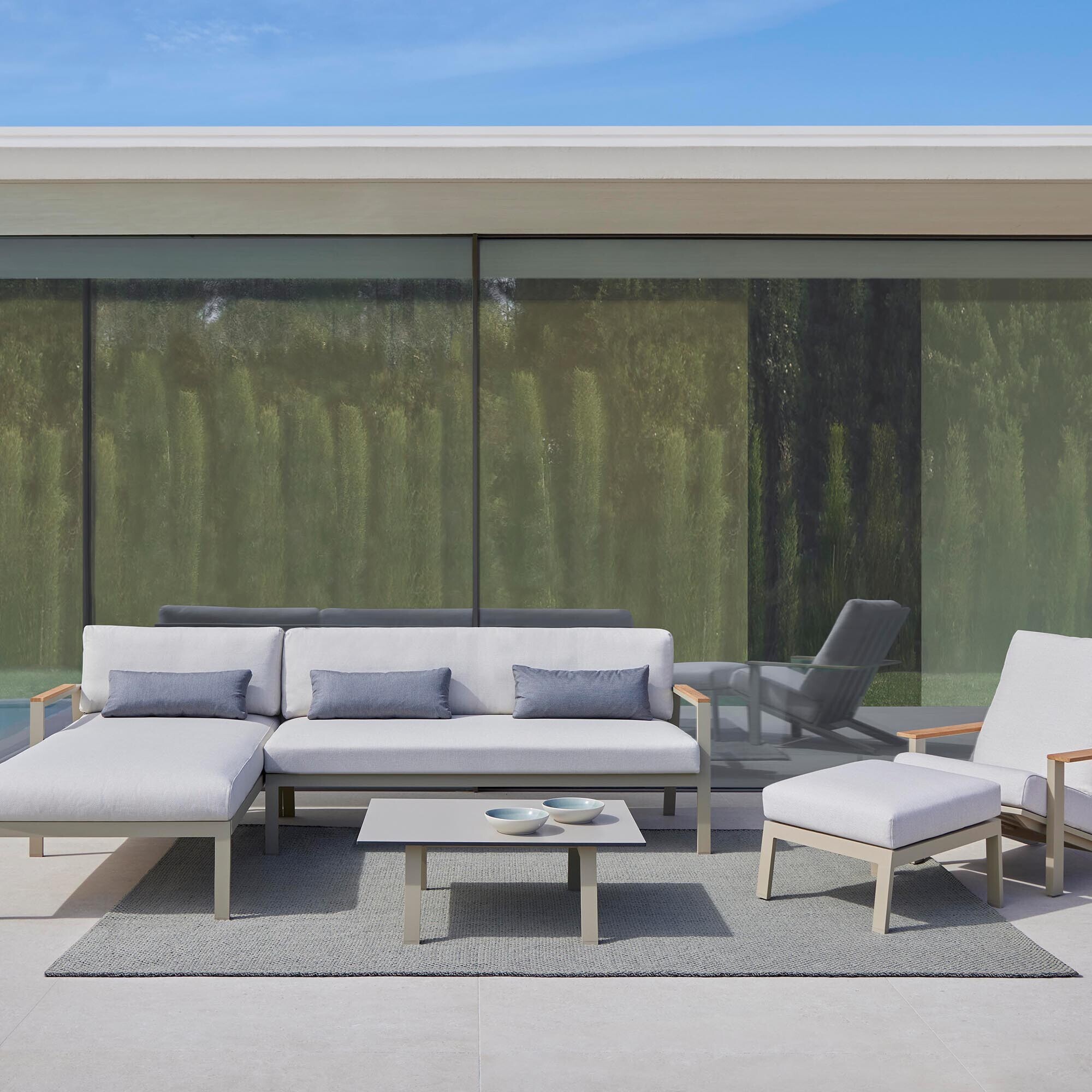 Saline Outdoor Carpet 300x200cm