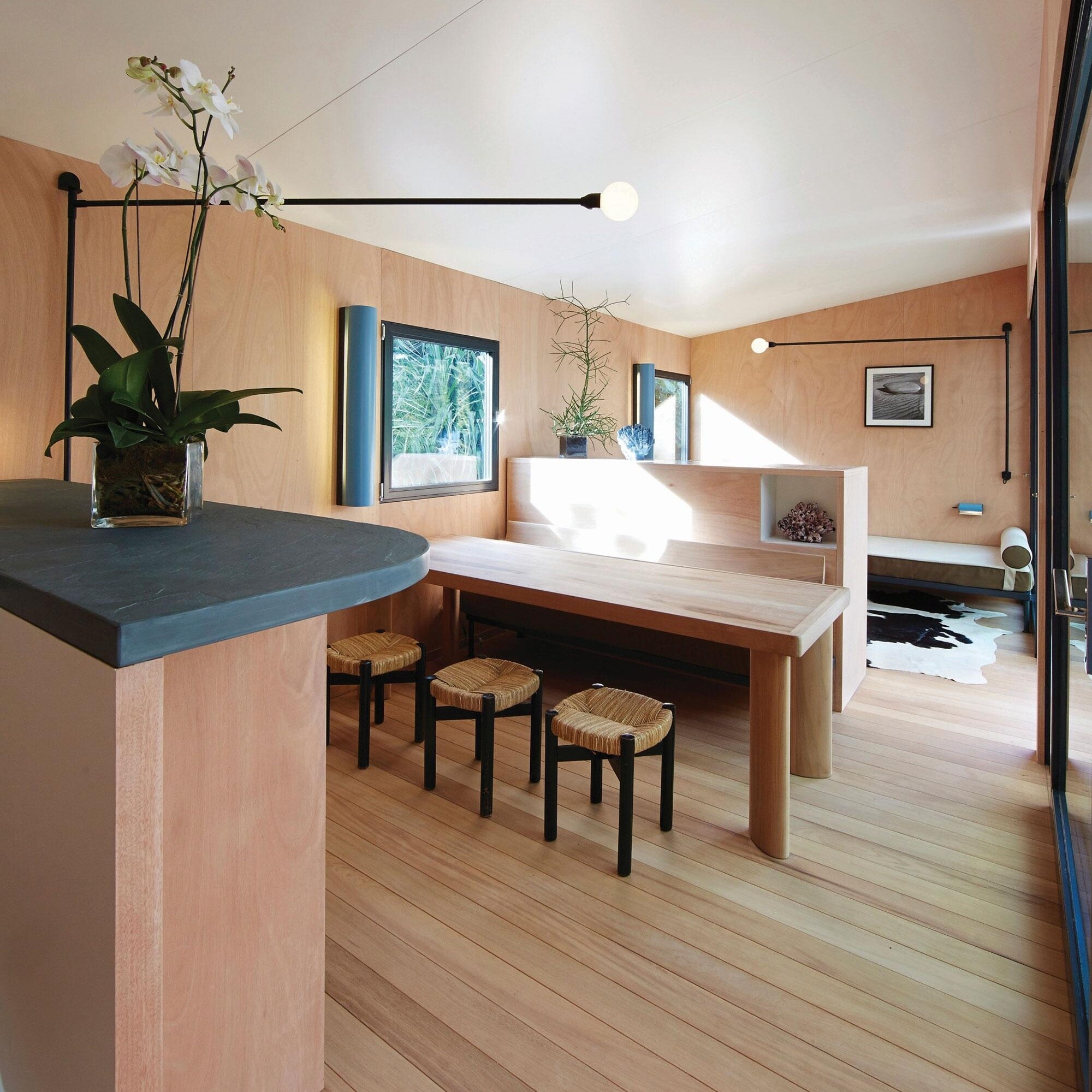 Potence Pivotante Wall Lamp