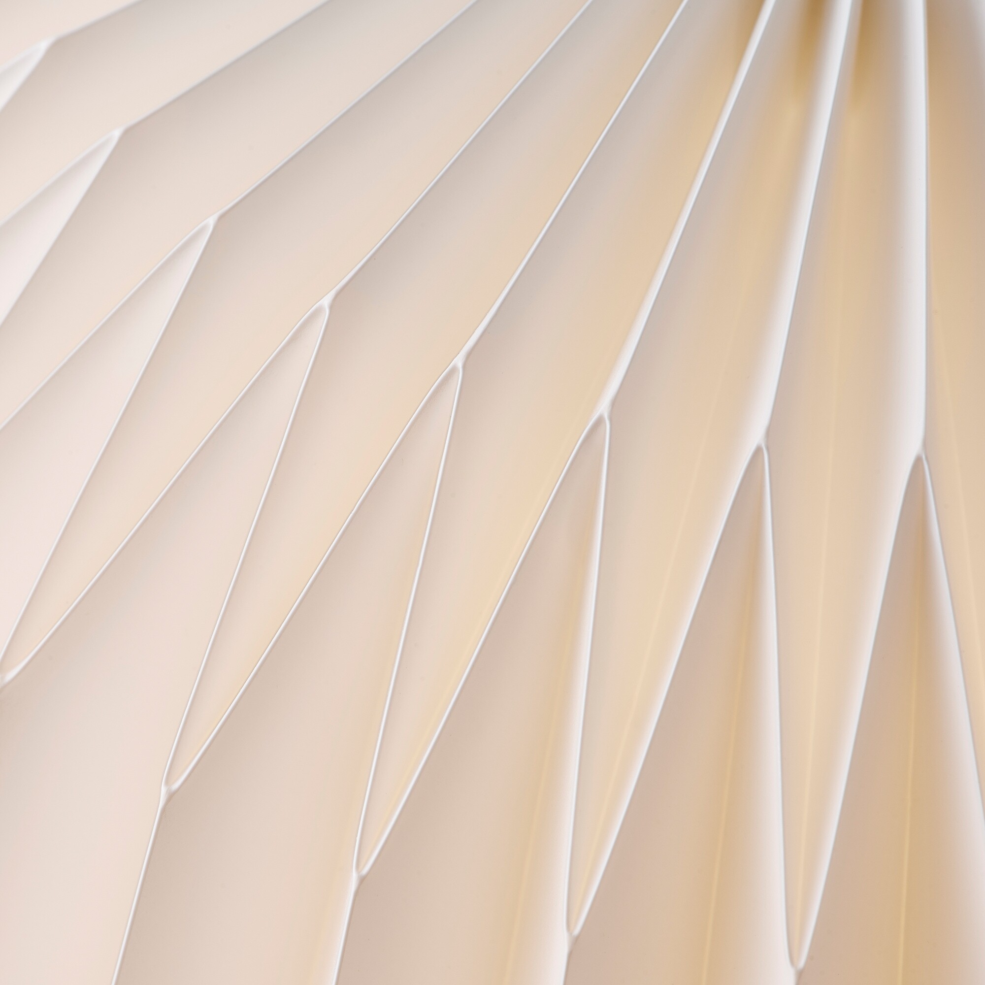 The Bouquet Suspension Lamp with 5 Lampshades