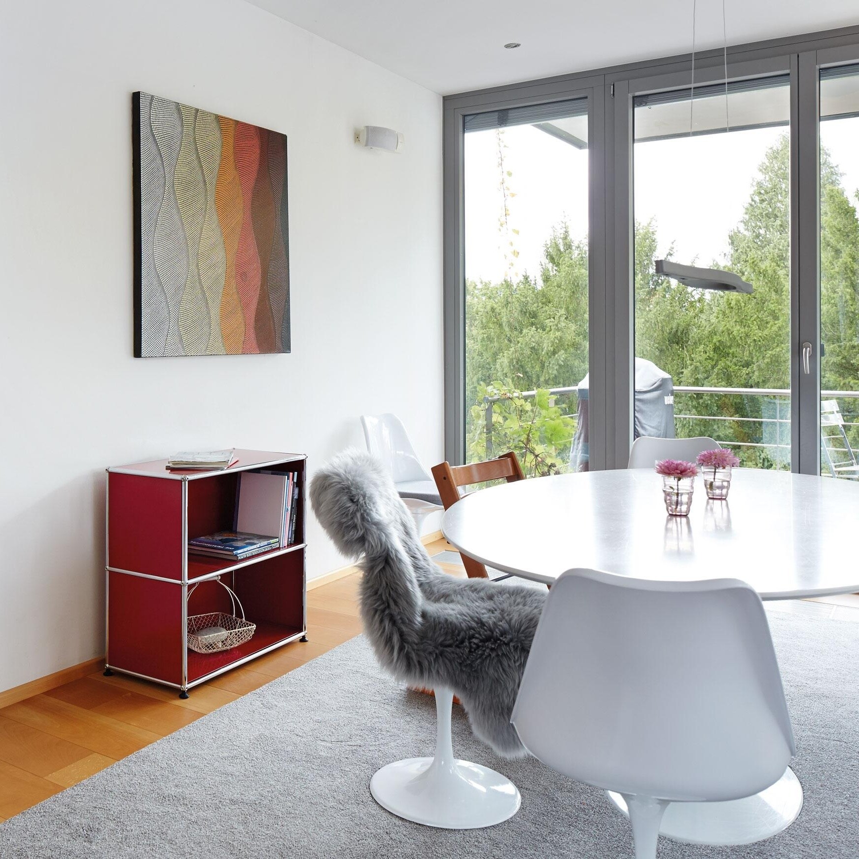 Tulip Eero Saarinen Chair Swivelling