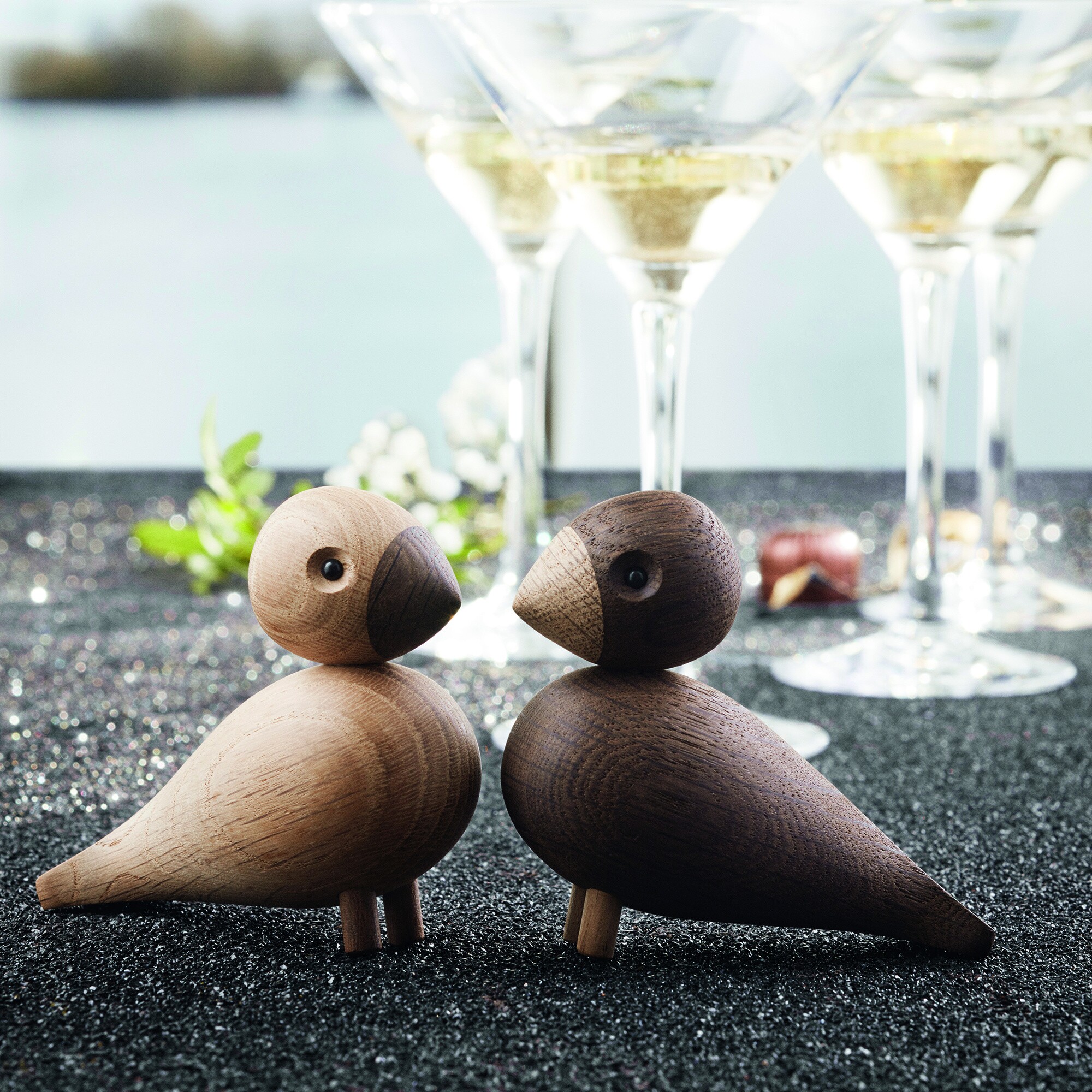 Wooden Figurines Lovebirds