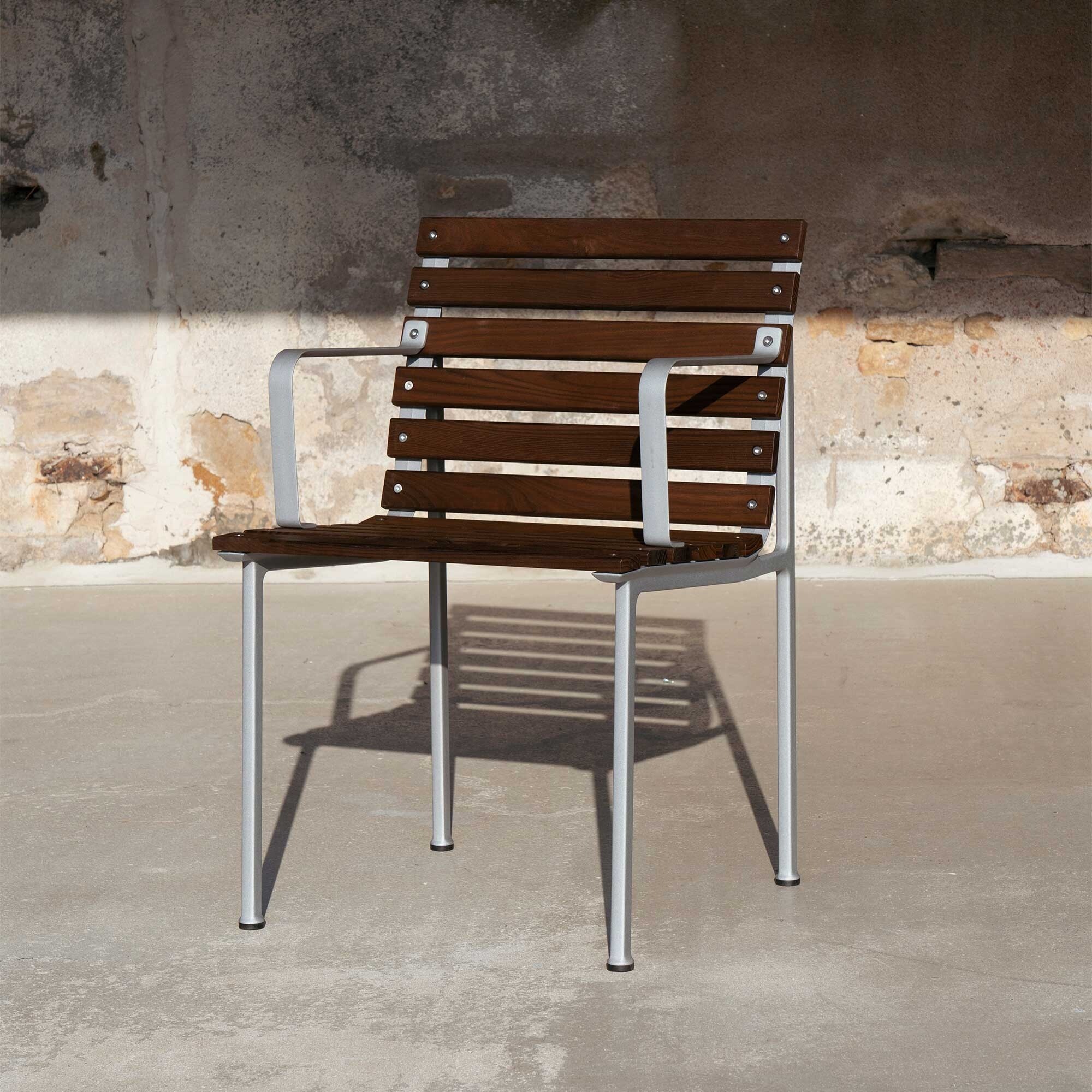 Traverse Outdoor Armchair