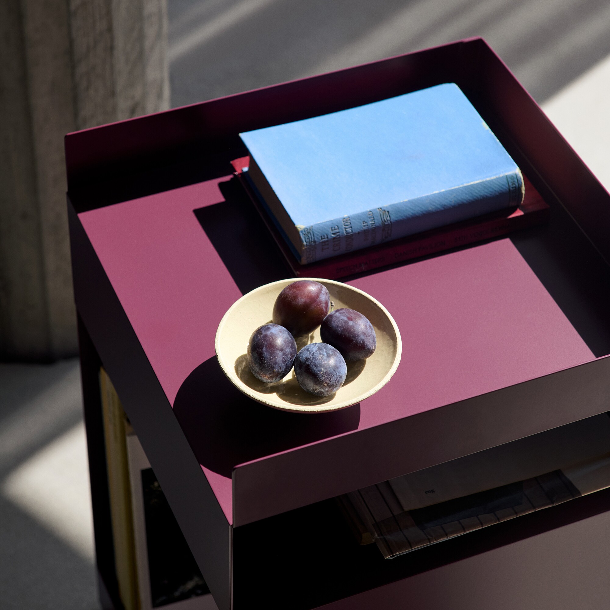 Rotate SC73 Side Table with Wheels