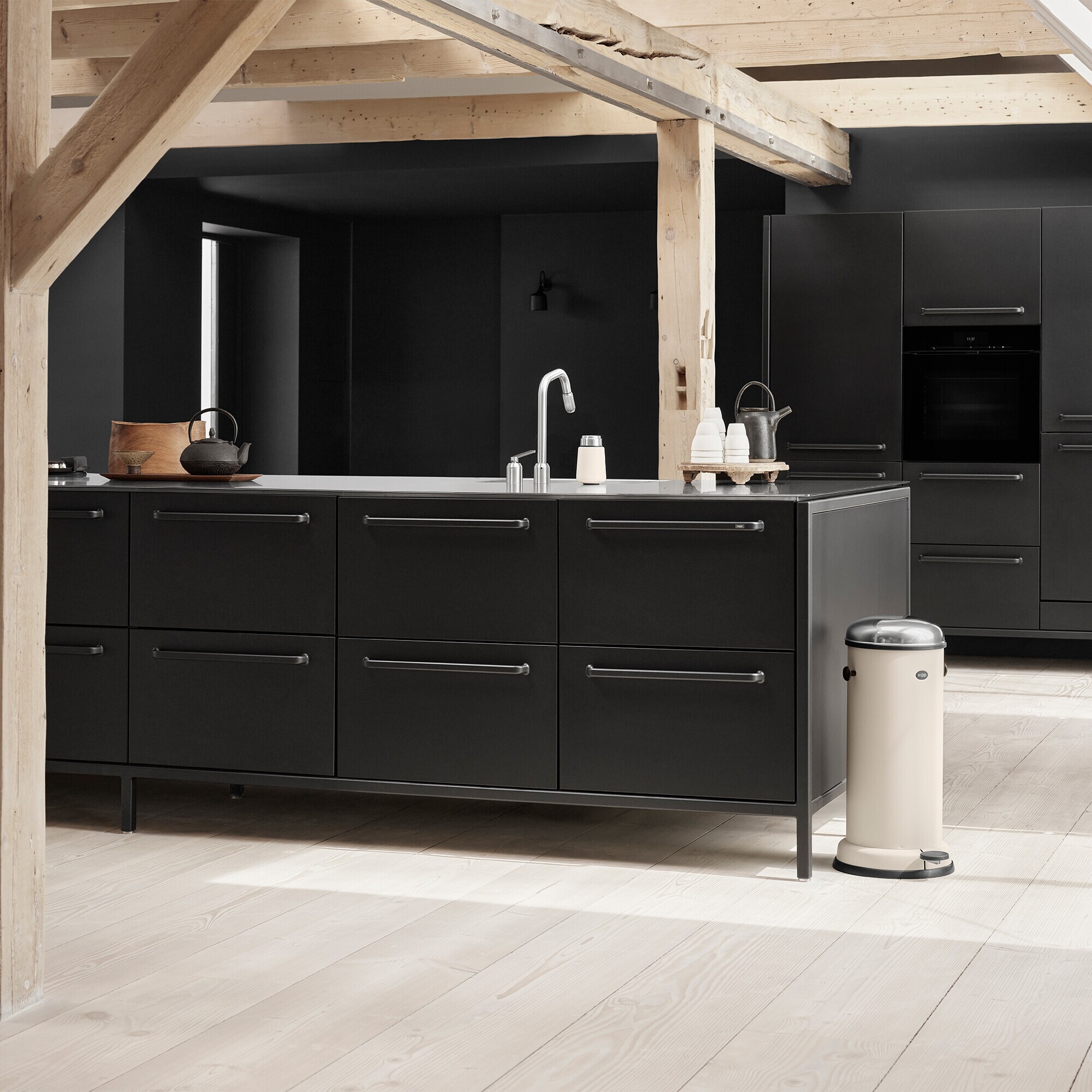 Vipp17 Pedal Bin 30L