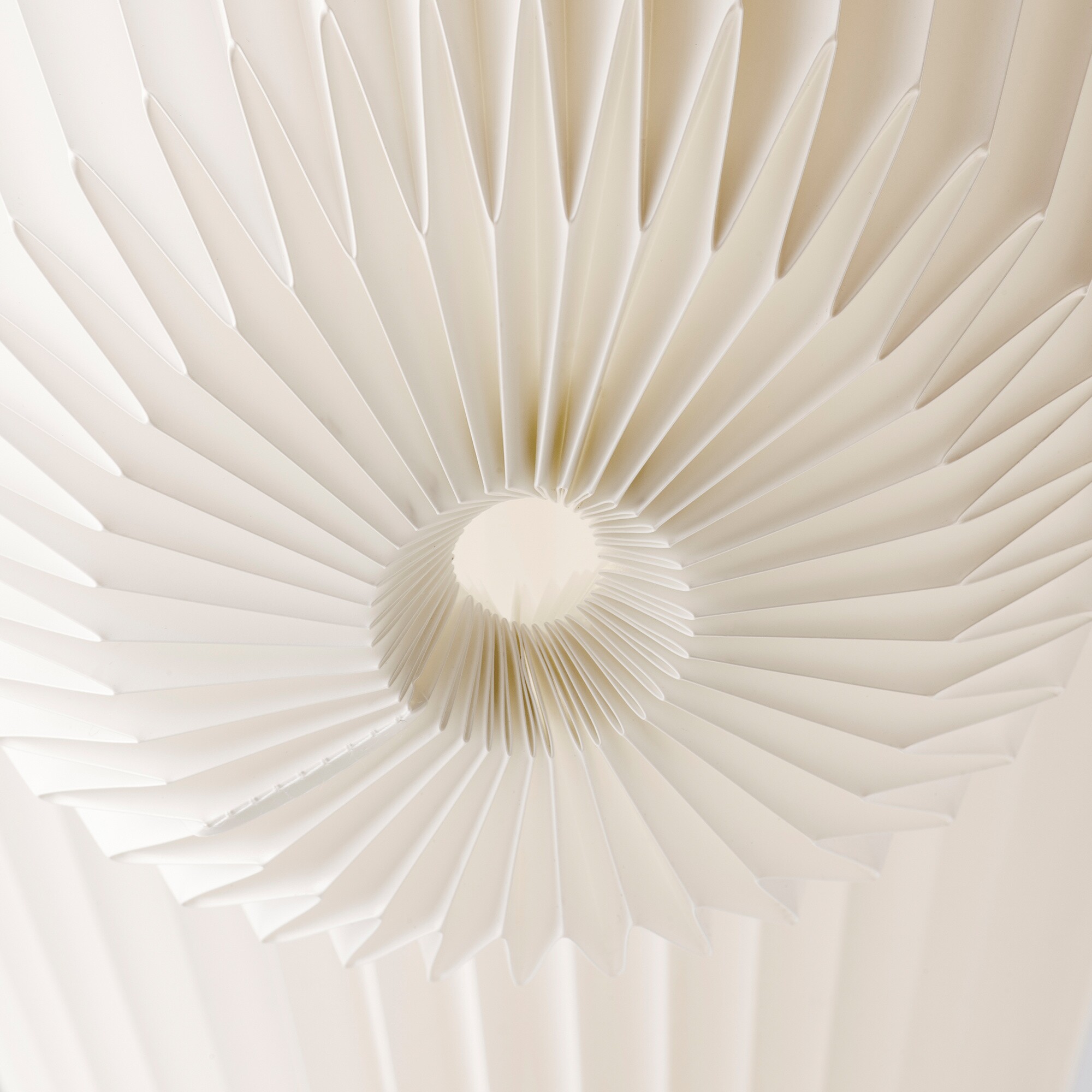 The Bouquet Suspension Lamp with 3 Lampshades