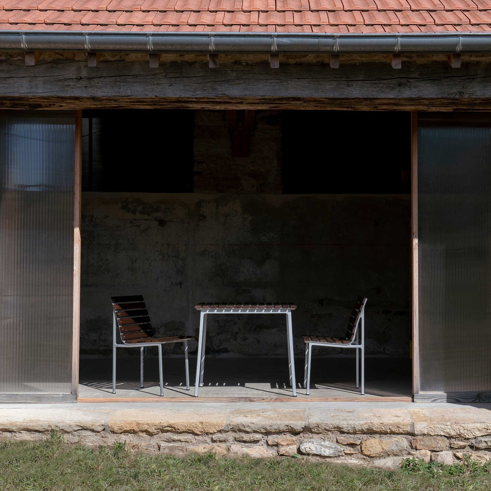 Traverse Outdoor Table 75x83cm