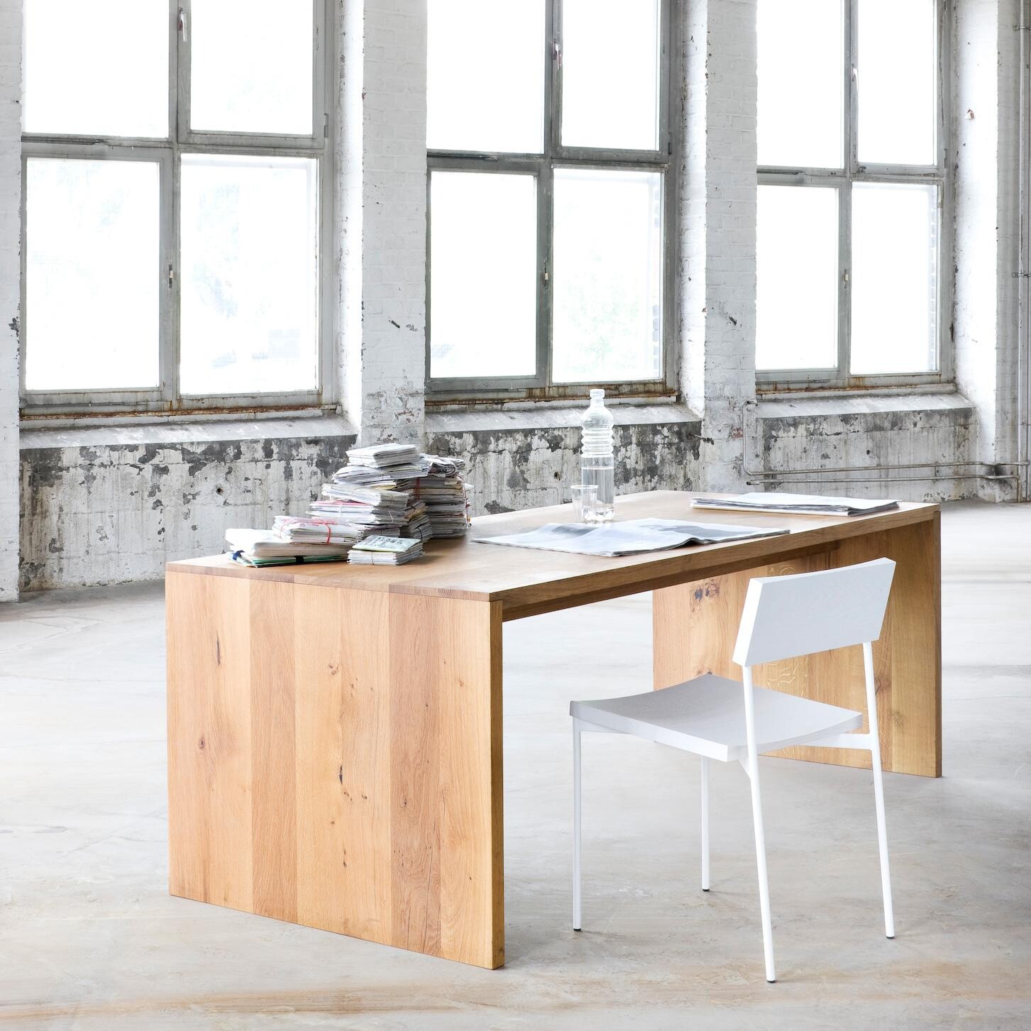 Ponte Dining Table