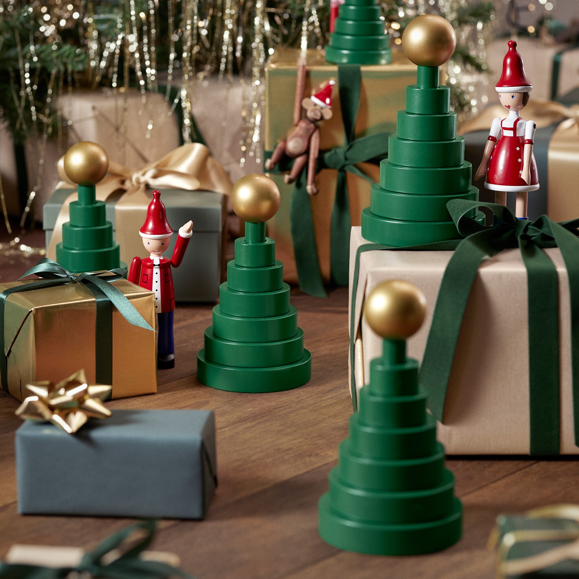 Wooden Figure Christmas Tree H 19.5cm