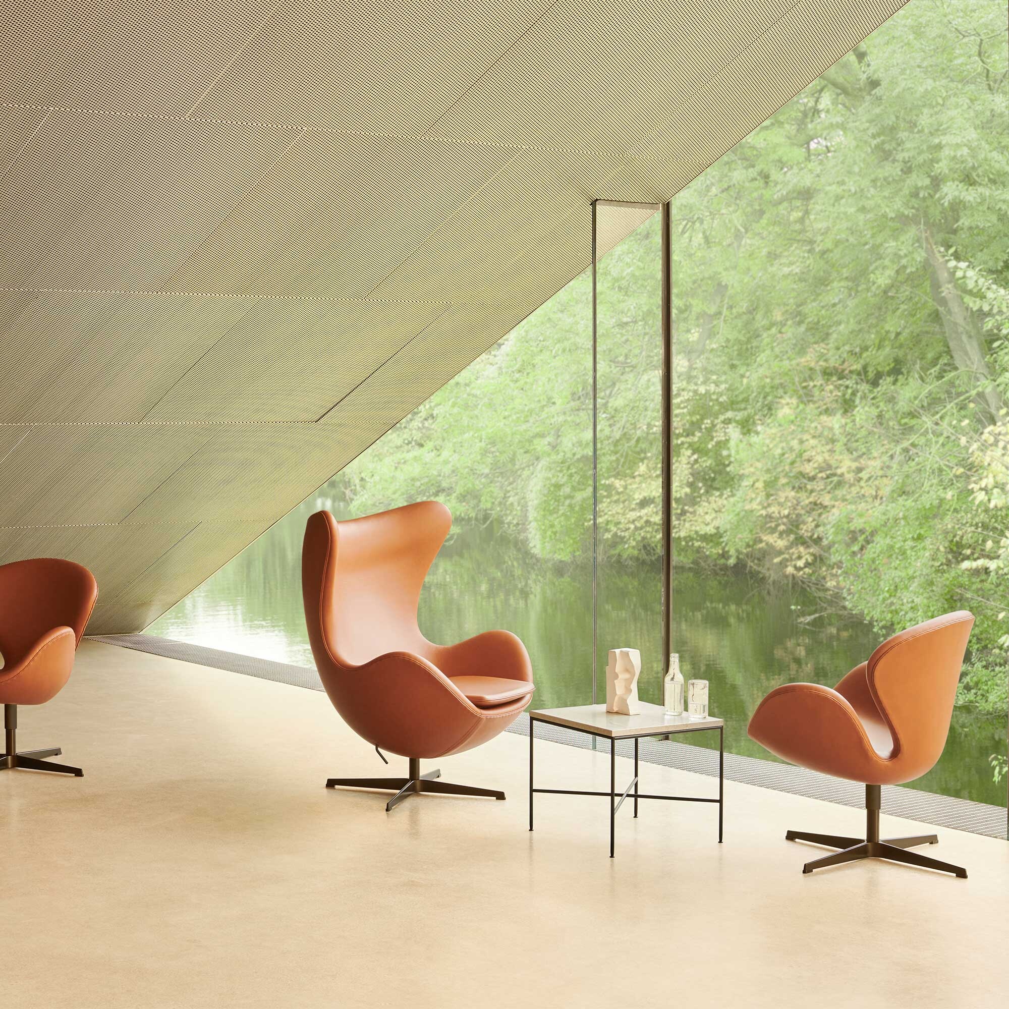 Planner™ MC330 Coffee Table Square