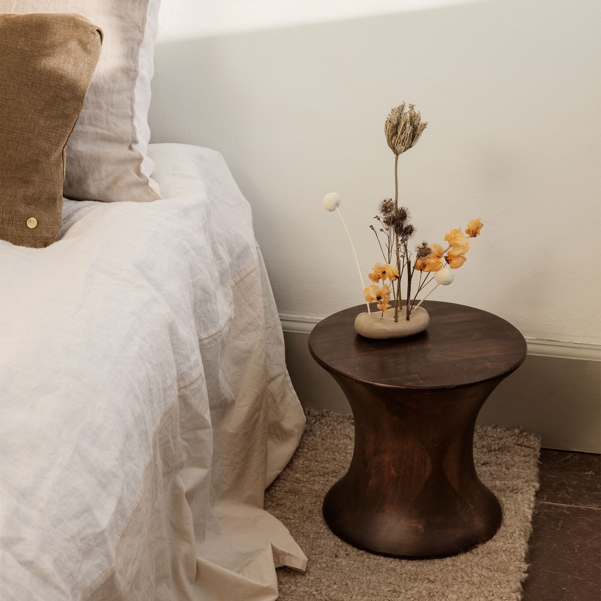 Vanitas Flower Stone