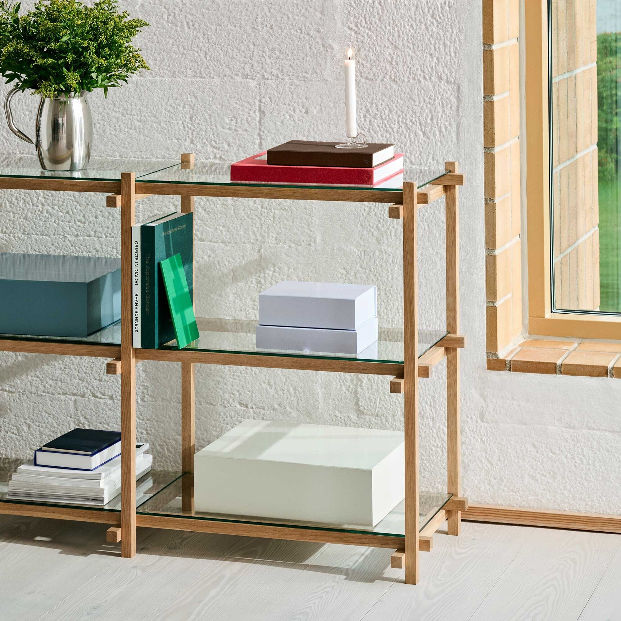 Woody Low Shelf Glass