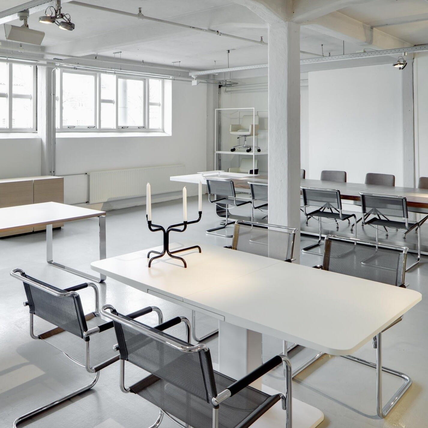 S 33 N Cantilever Chair