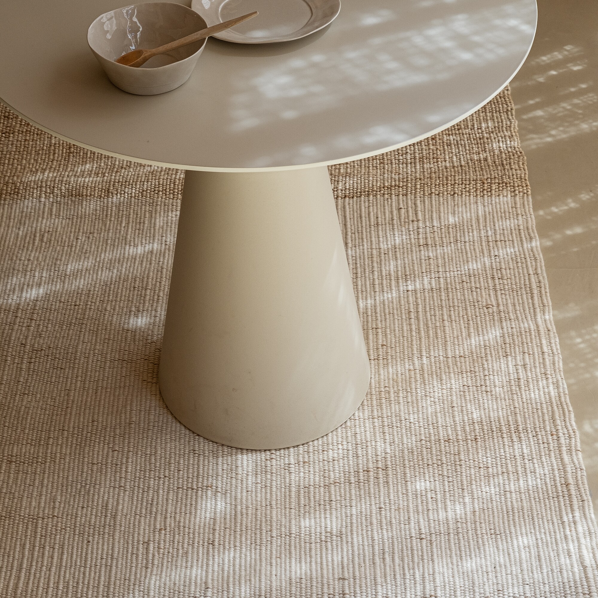 Tres Stripes Vegetal Exklusiv Rug