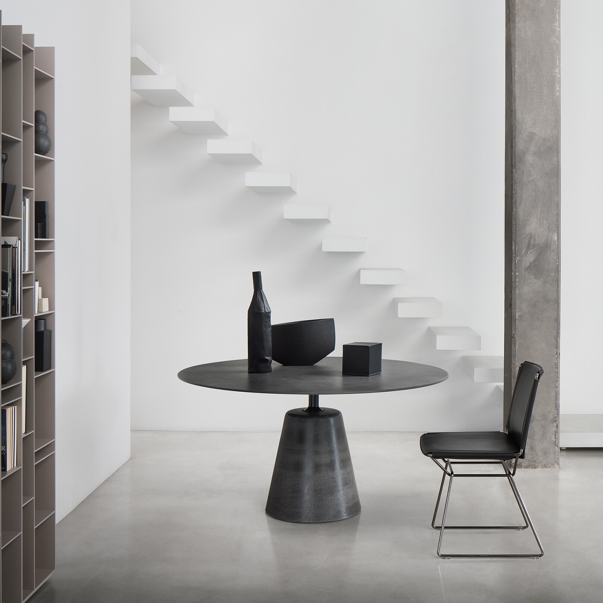 Rock Dining Table Ø 140cm MDF