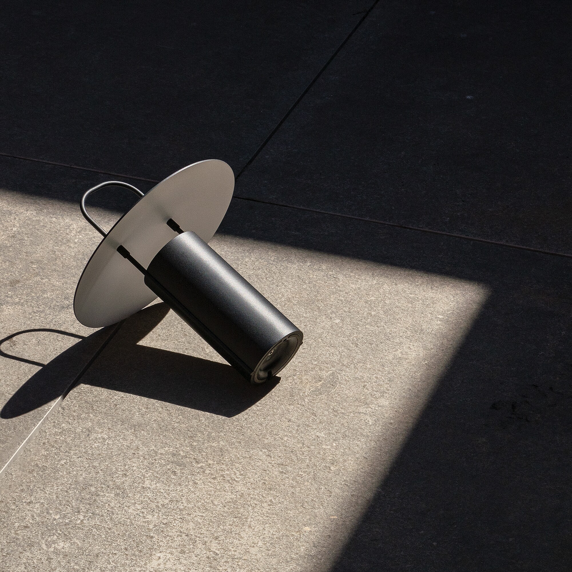 Ray LED Table Lamp With Battery