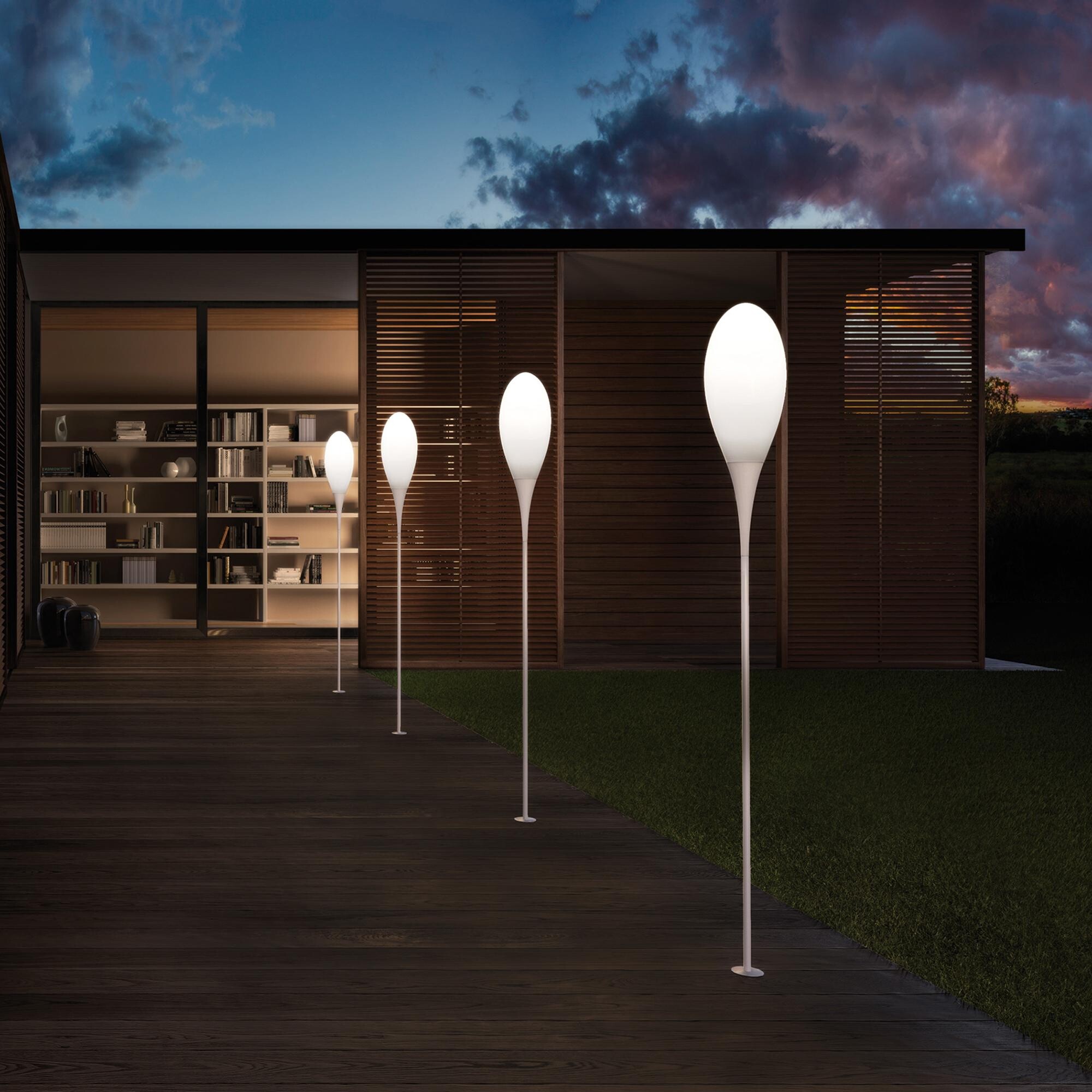 Spillo Outdoor Floor Lamp with screwable base plate