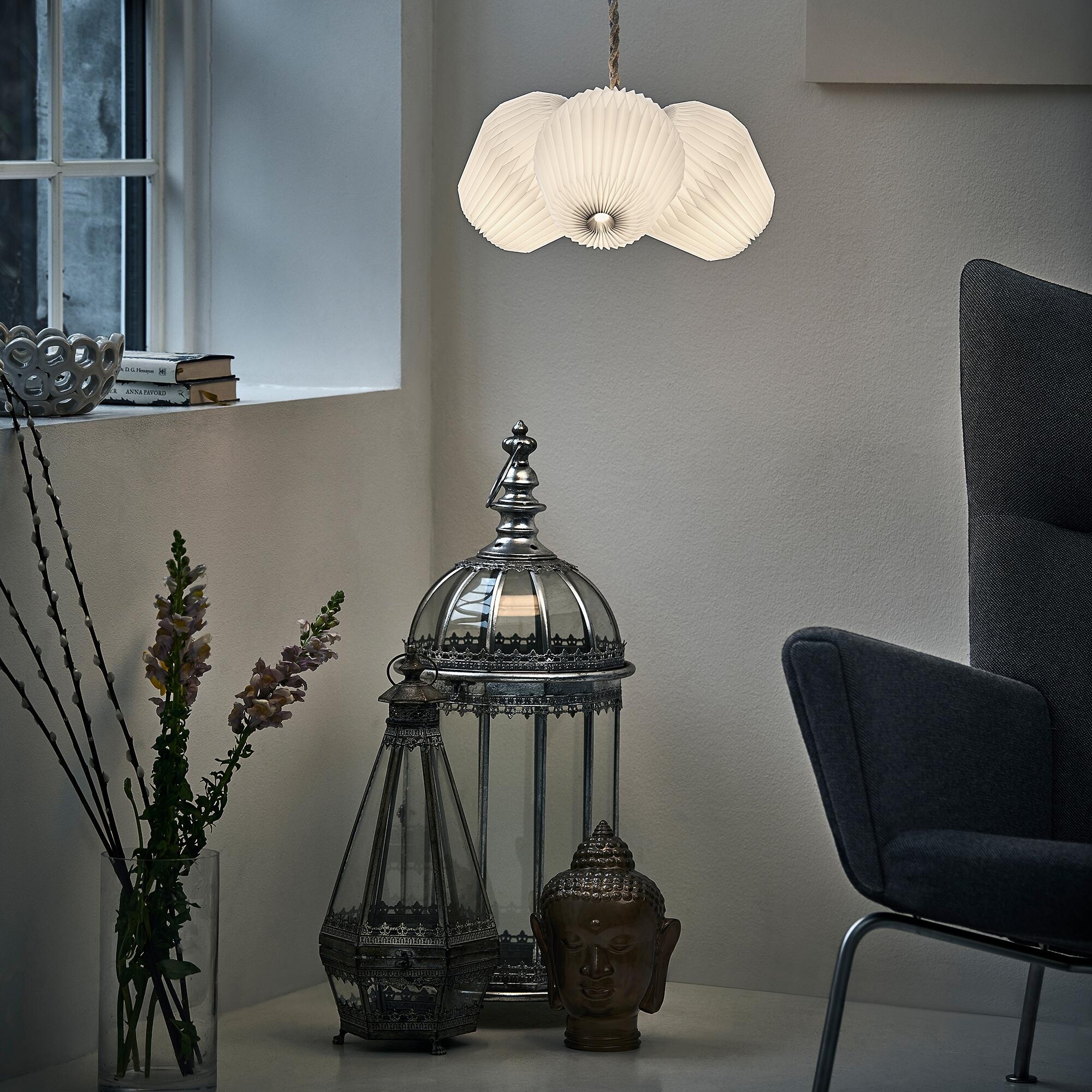 The Bouquet Suspension Lamp with 3 Lampshades