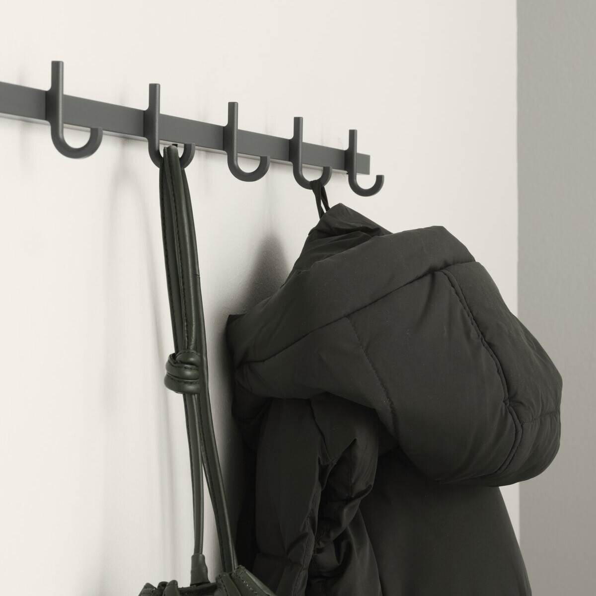 Relief Hook Rack 123cm