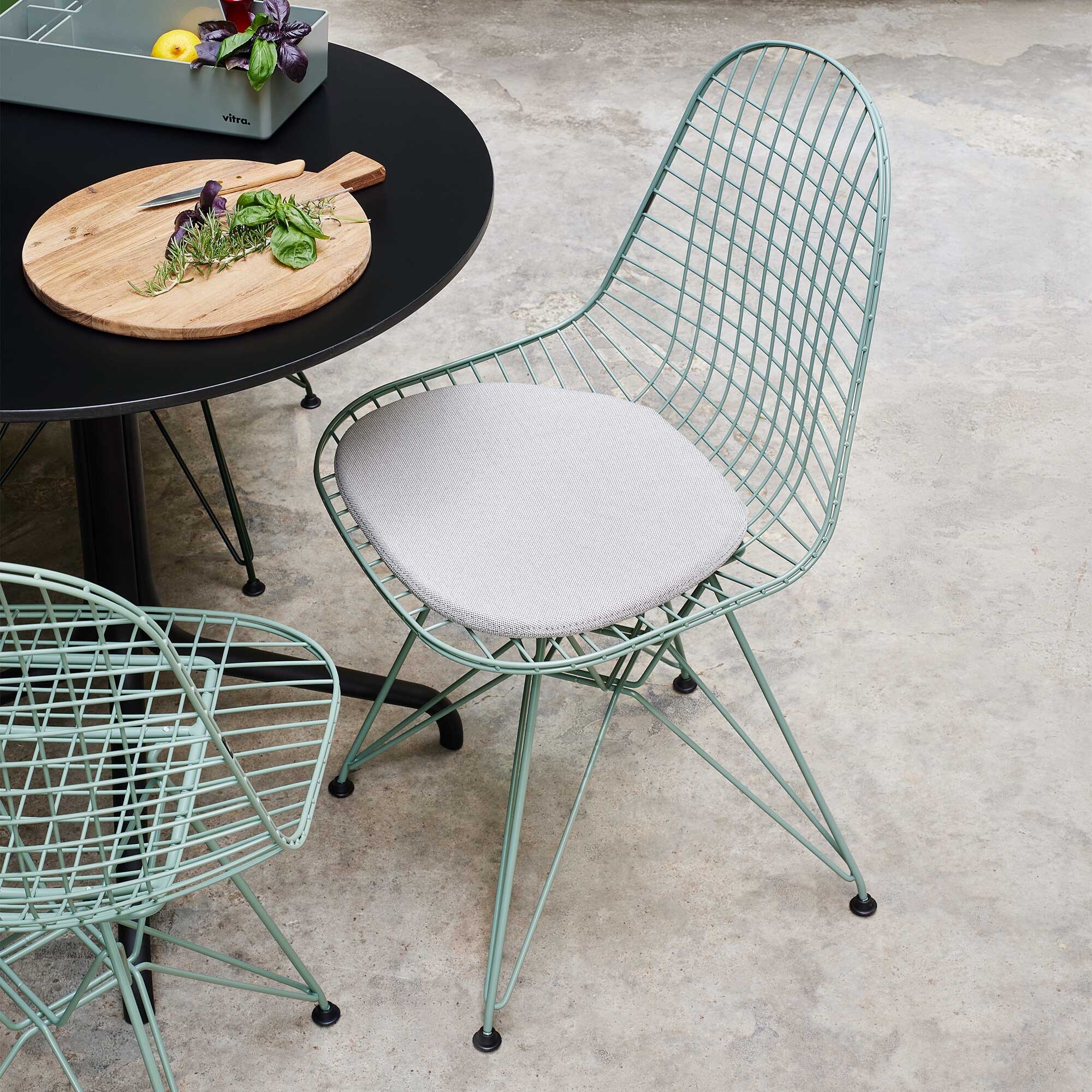 Wire Chair DKR