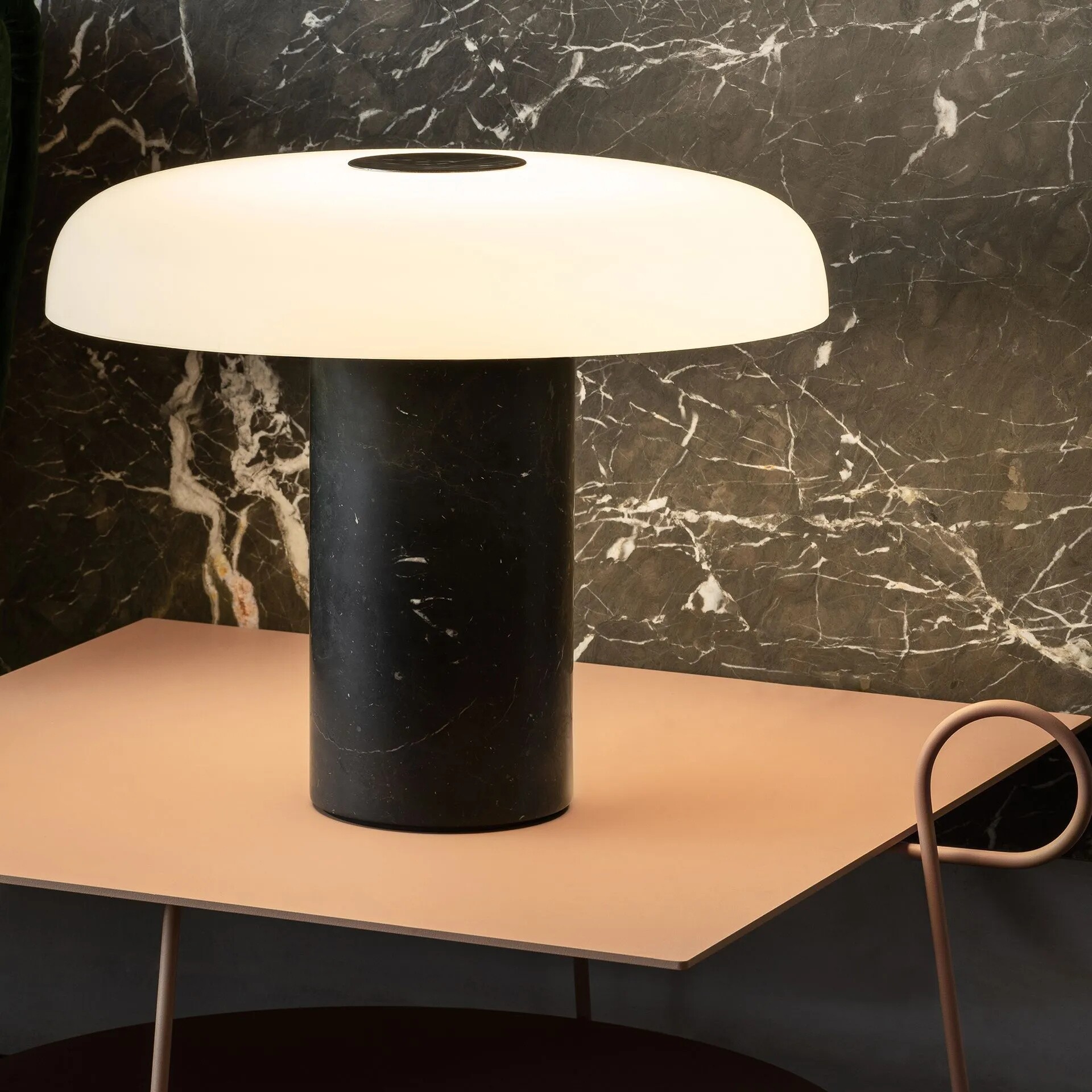Tropico Grande LED Table Lamp