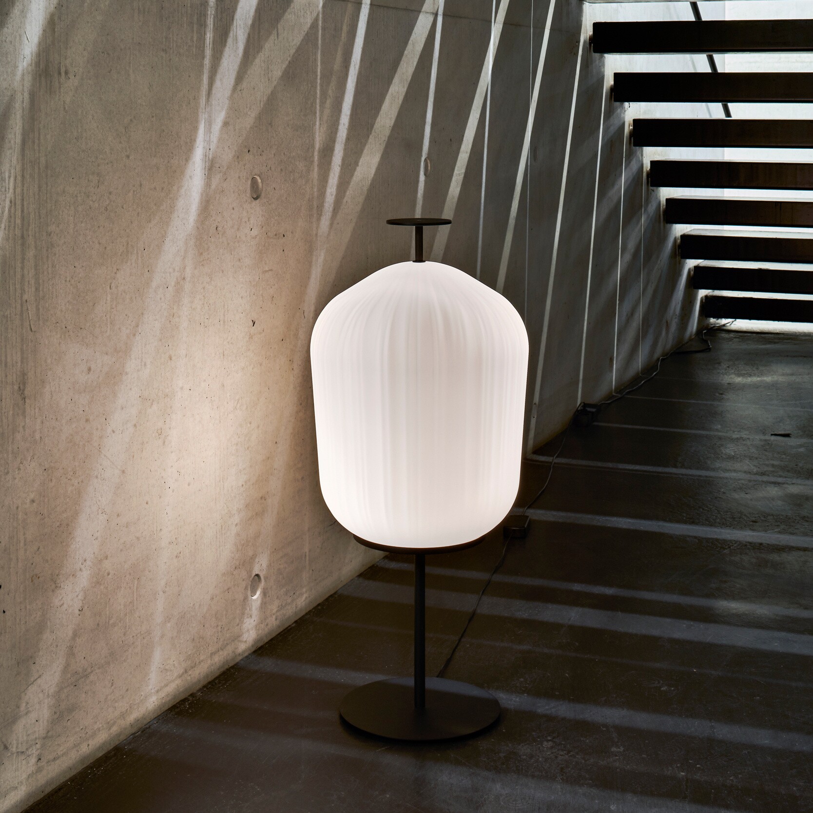 Plissée LED Floor Lamp