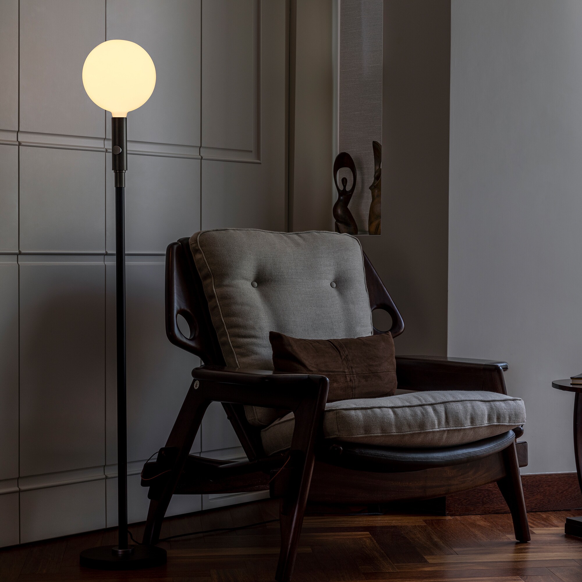Poise Floor Lamp + Sphere V LED E27 Dim To Warm