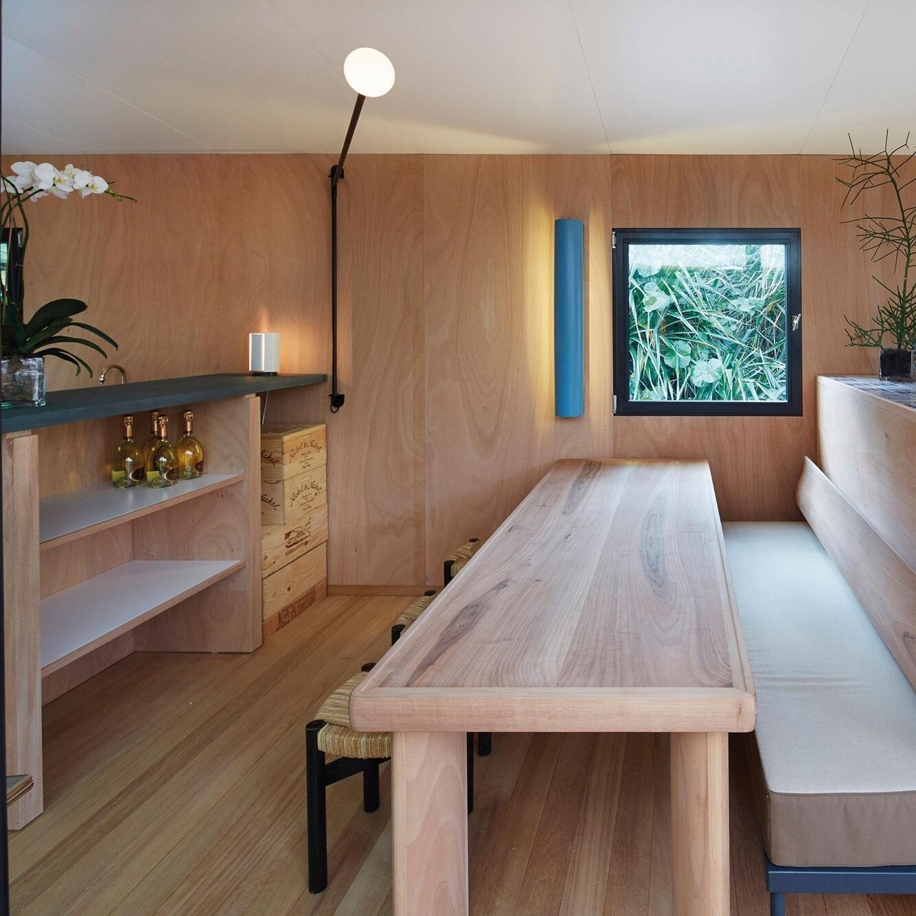 Potence Pivotante Wall Lamp