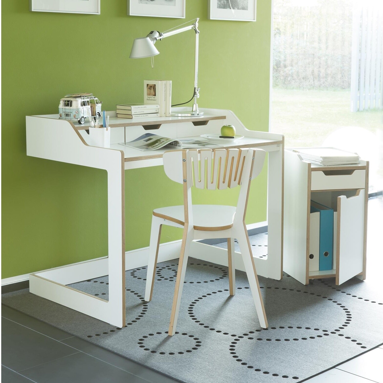 Plane Container with Door Left