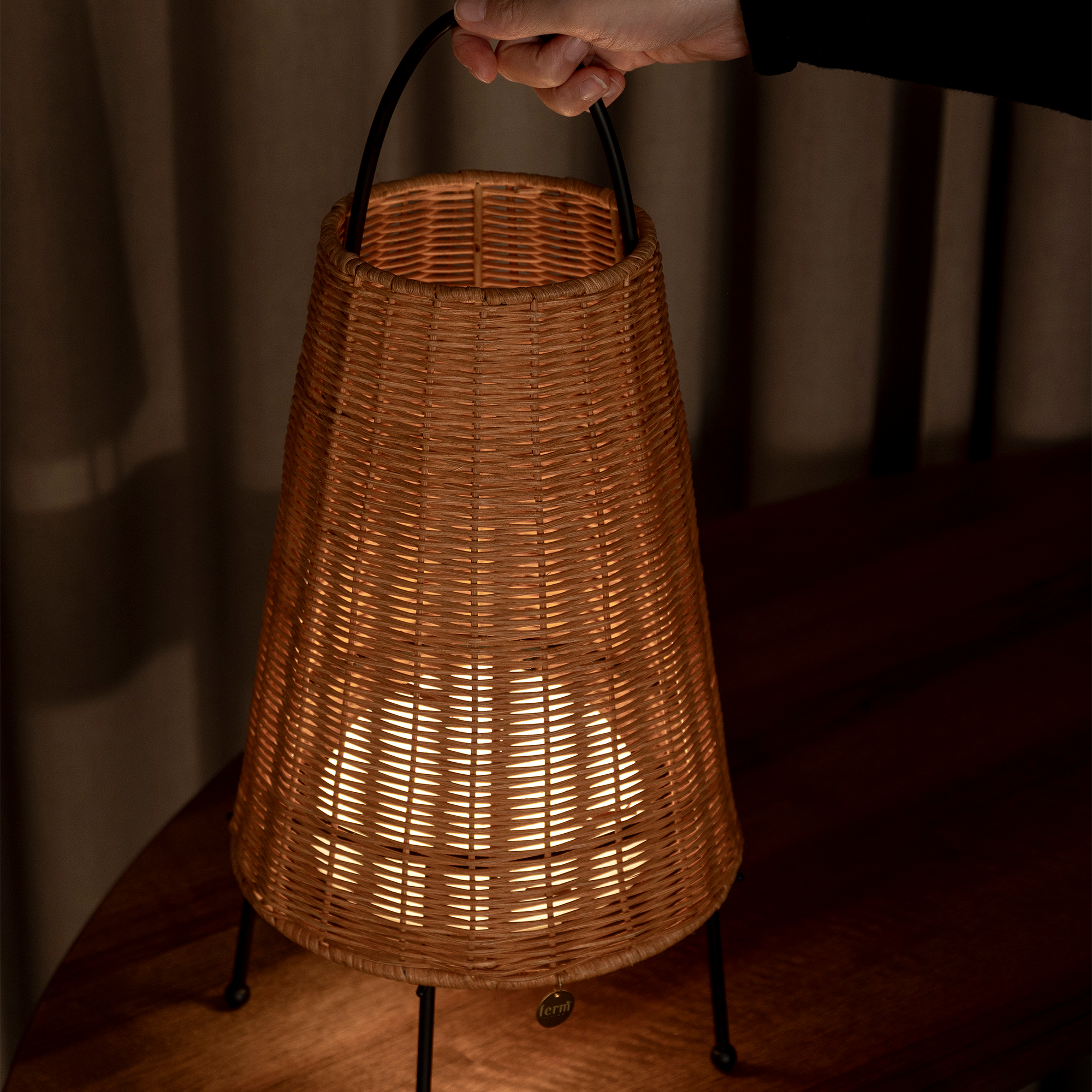 Porti LED Rattan Battery Table Lamp