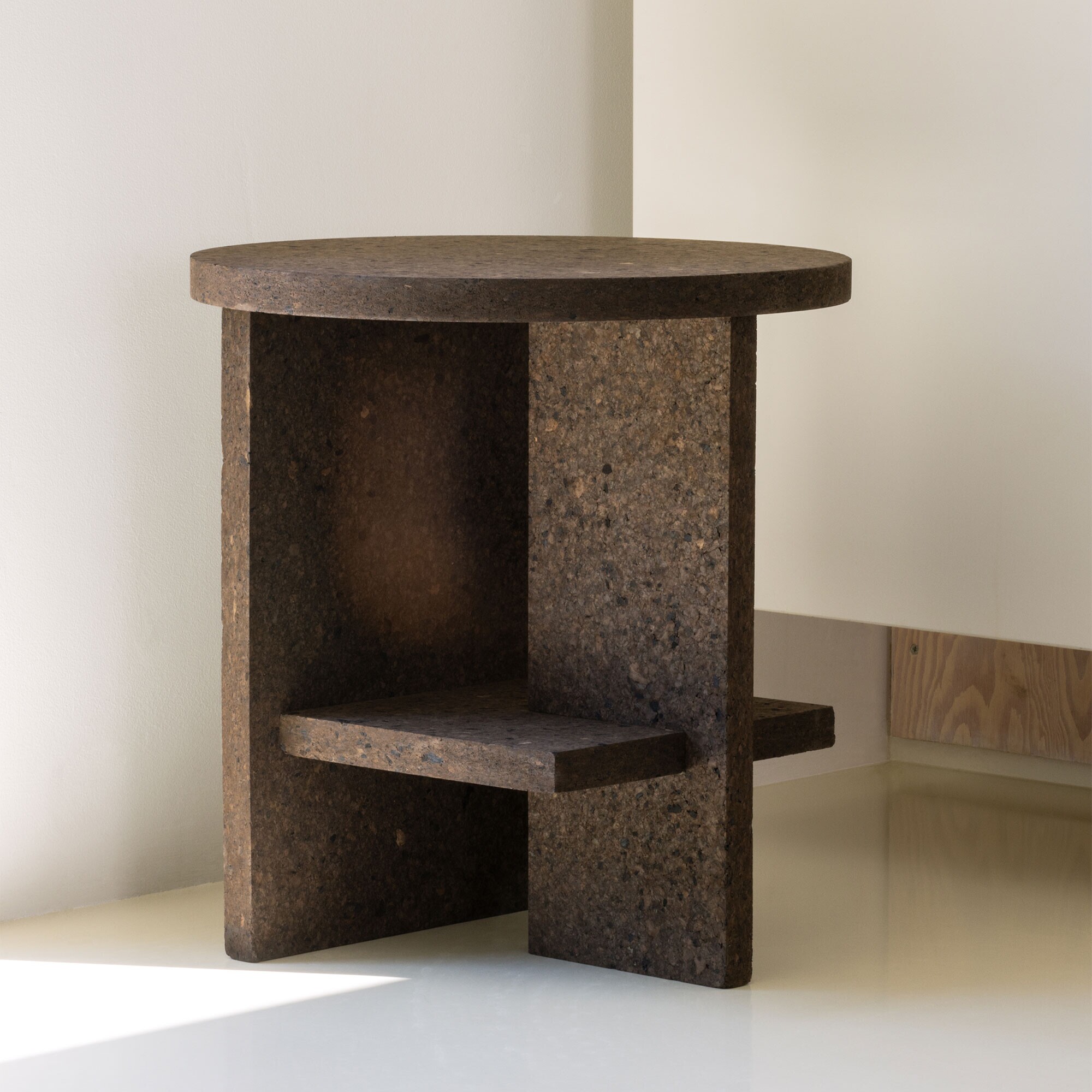 Tee Side Table Cork