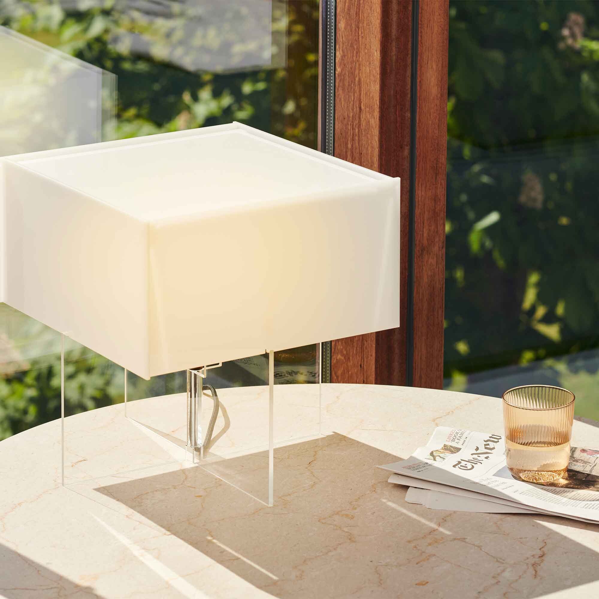 Planner™ MC300 Coffee Table Round