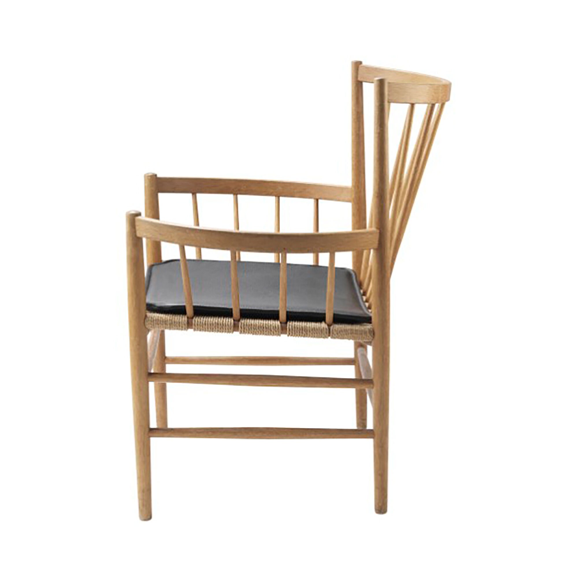 R5 Nøje Seat Cushion for J82 Lounge Armchair