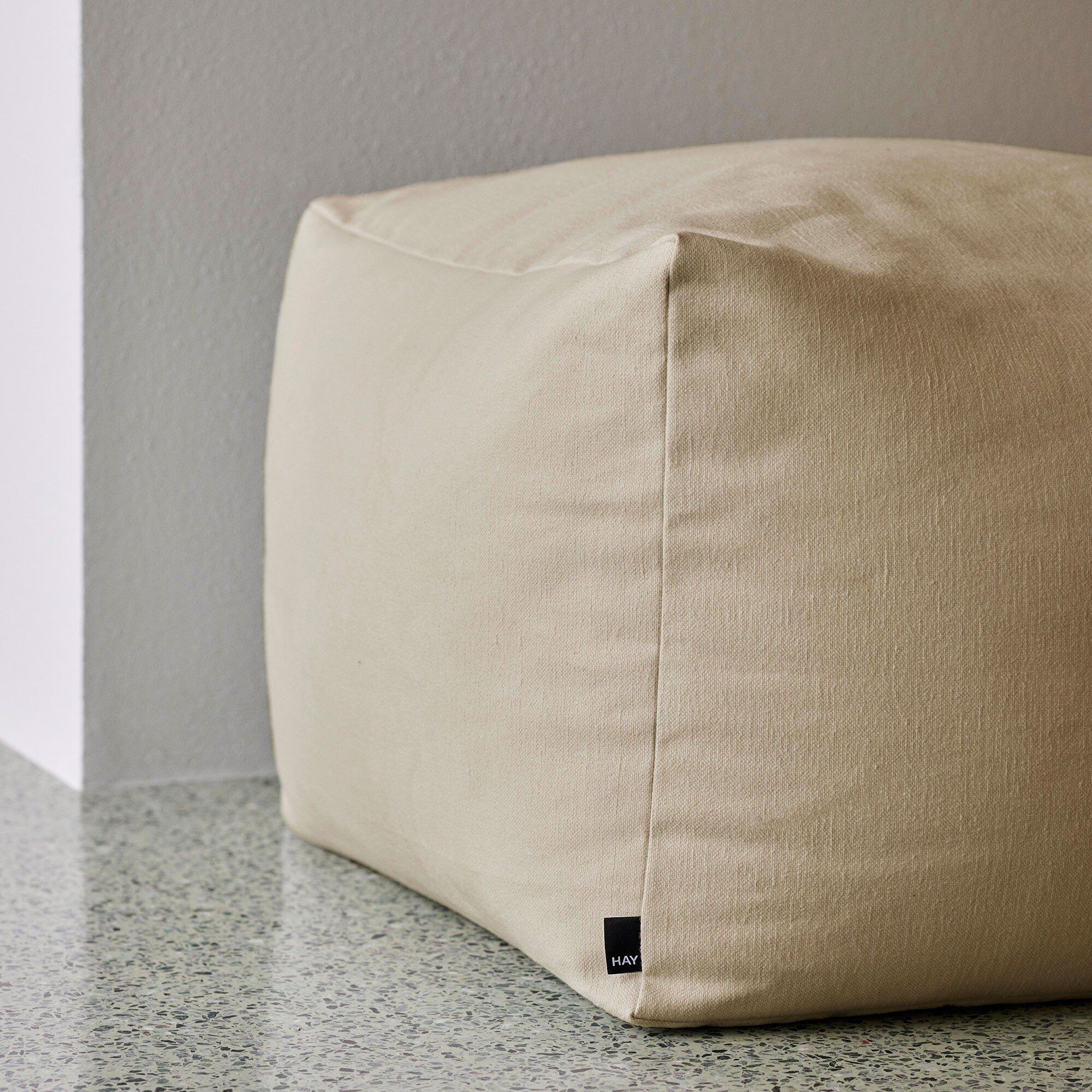 Planar Pouffe