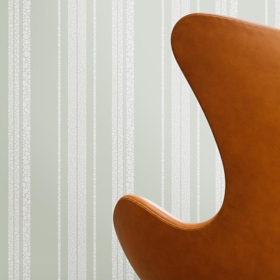 Promotion Set Egg Chair™ + Footstool Leather