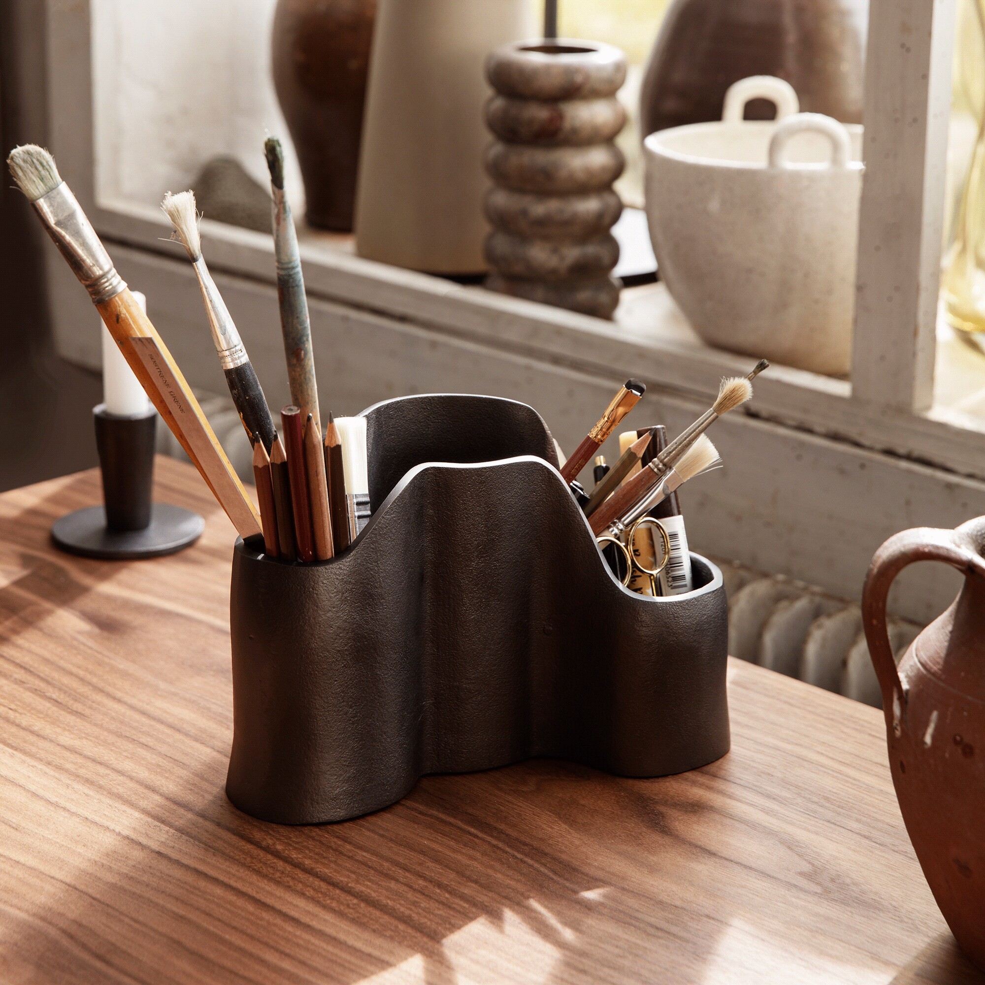 Yama Pen Holder