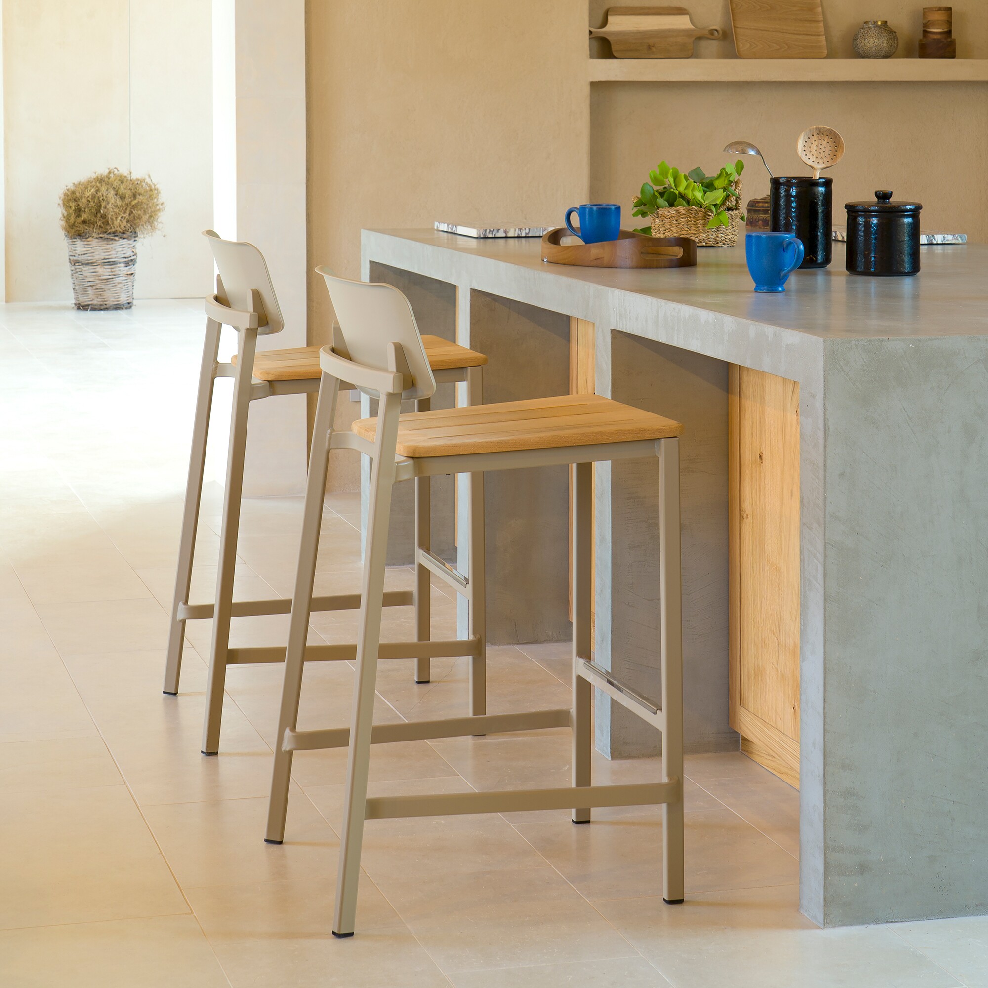 Shine Outdoor Bar Stool 75cm Teak