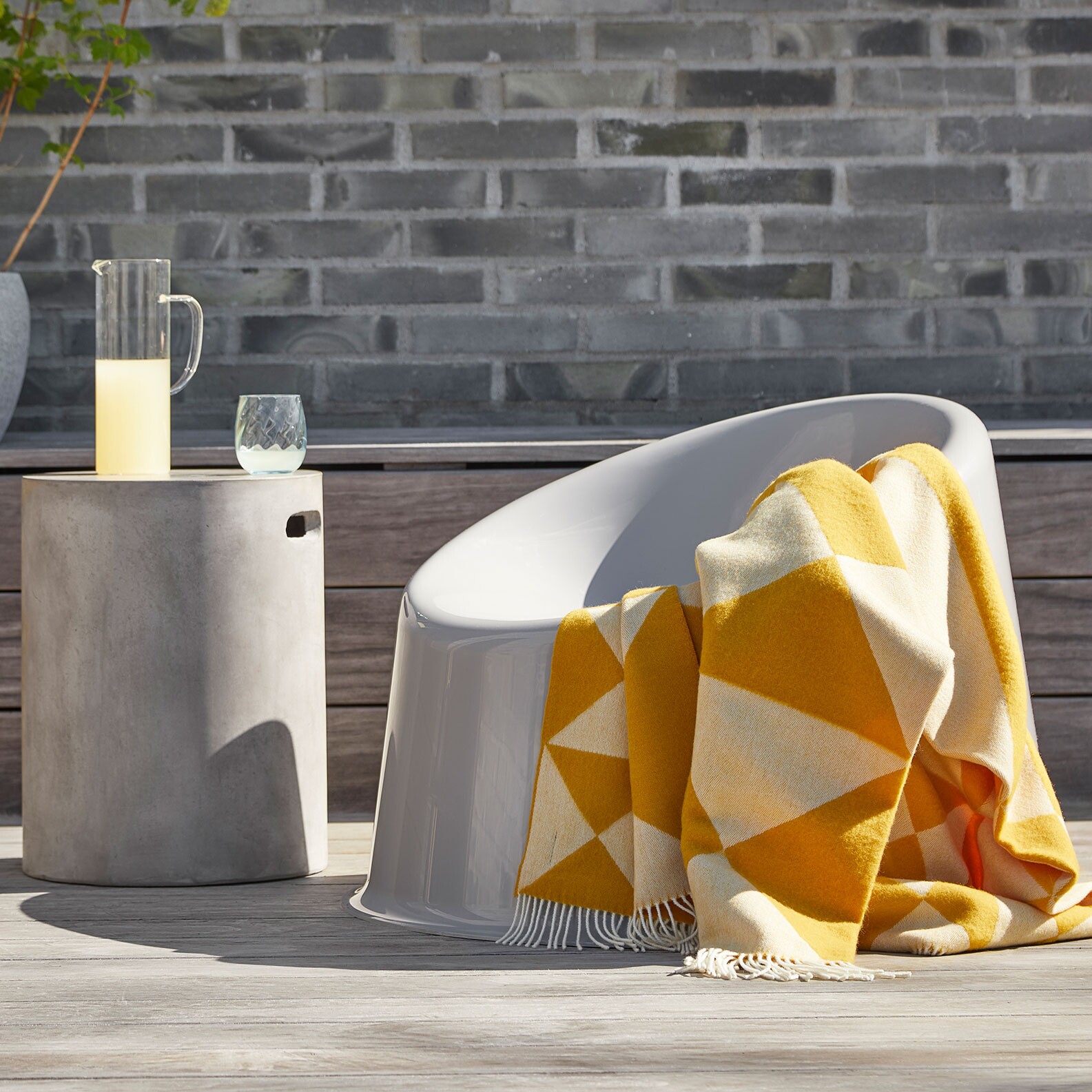 Panto Pop Stacking Chair