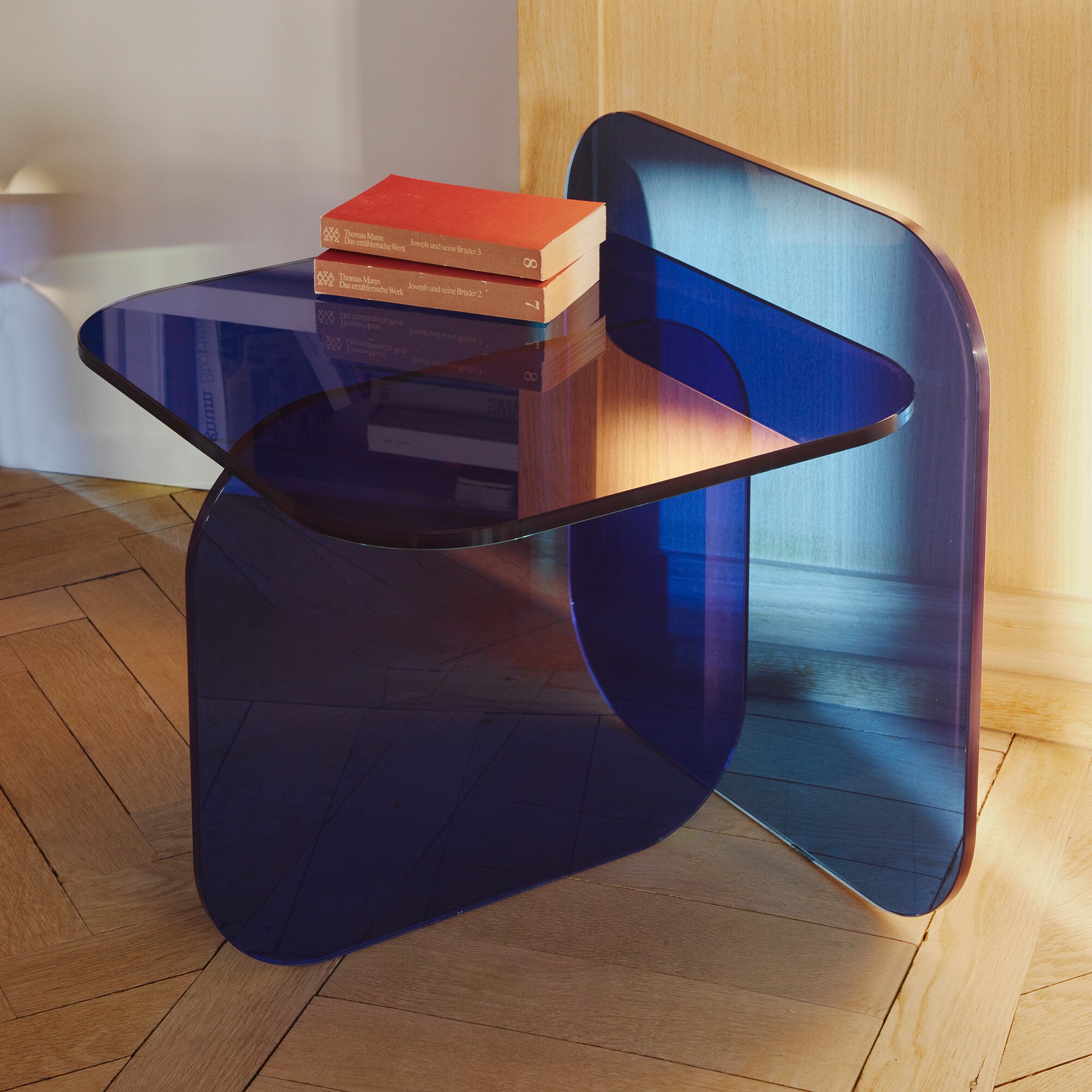 Sol Side Table Crystal Glass