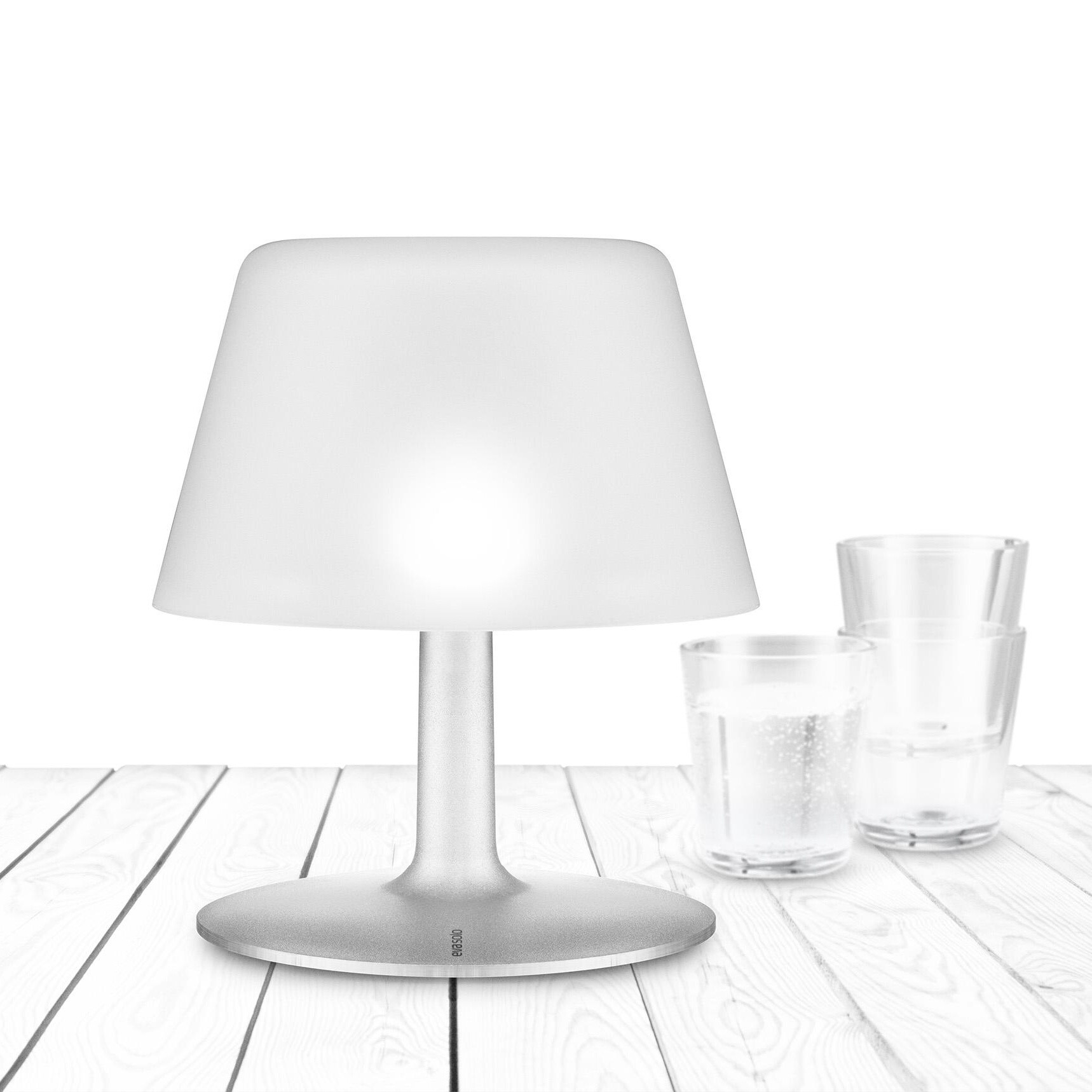 SunLight Solar Table Lamp