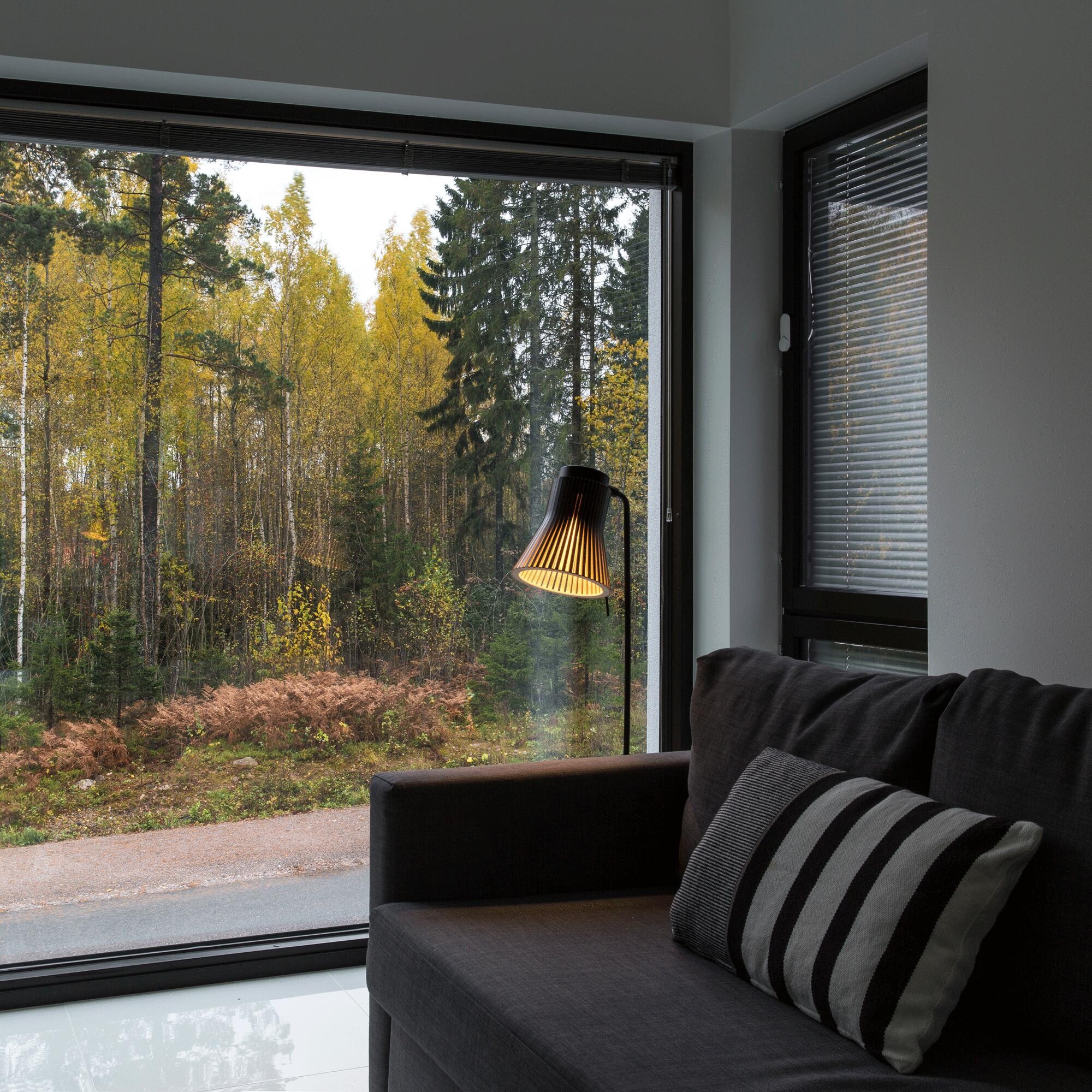 Petite 4610 Floor Lamp