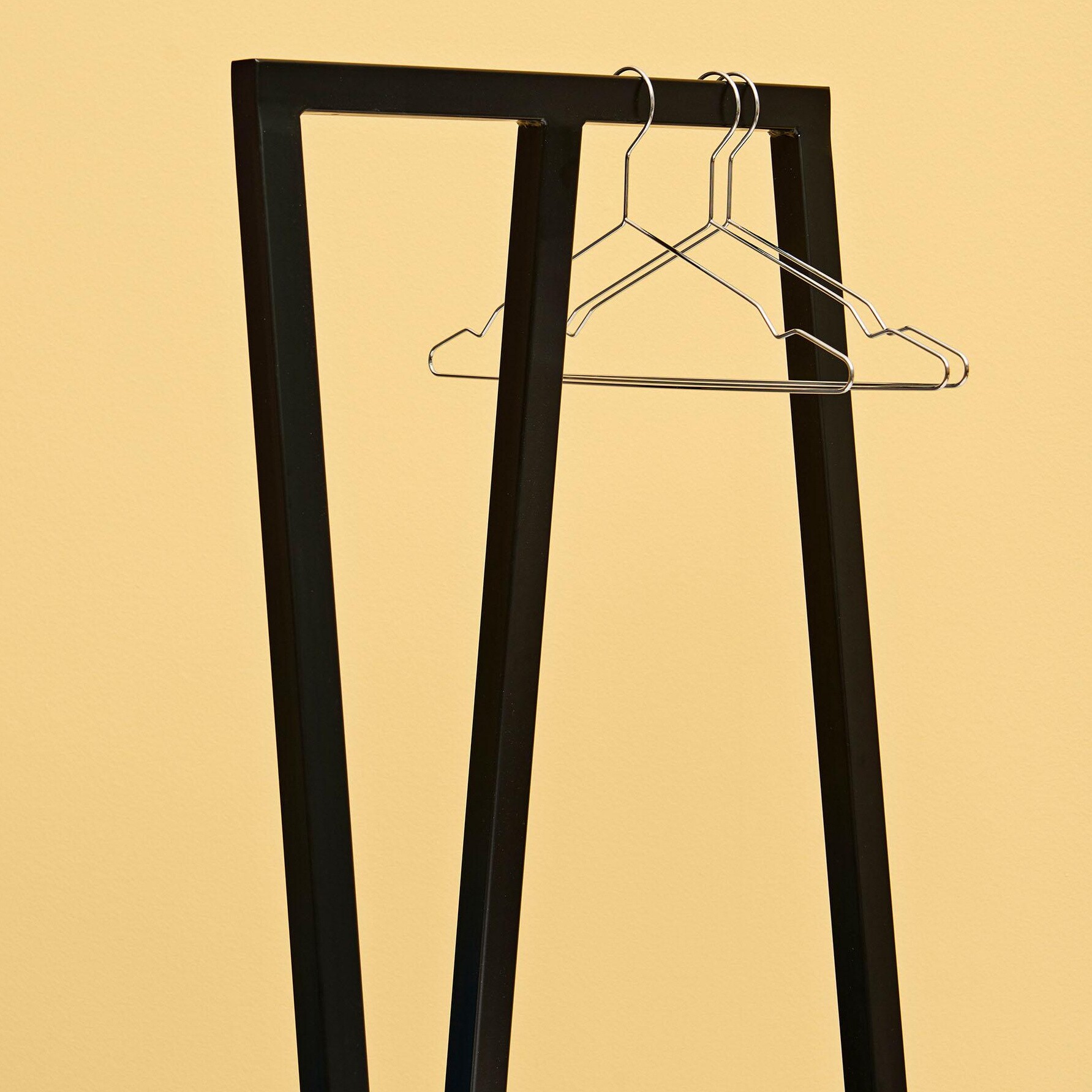 Loop Stand Hall Wardrobe 45x150x39cm